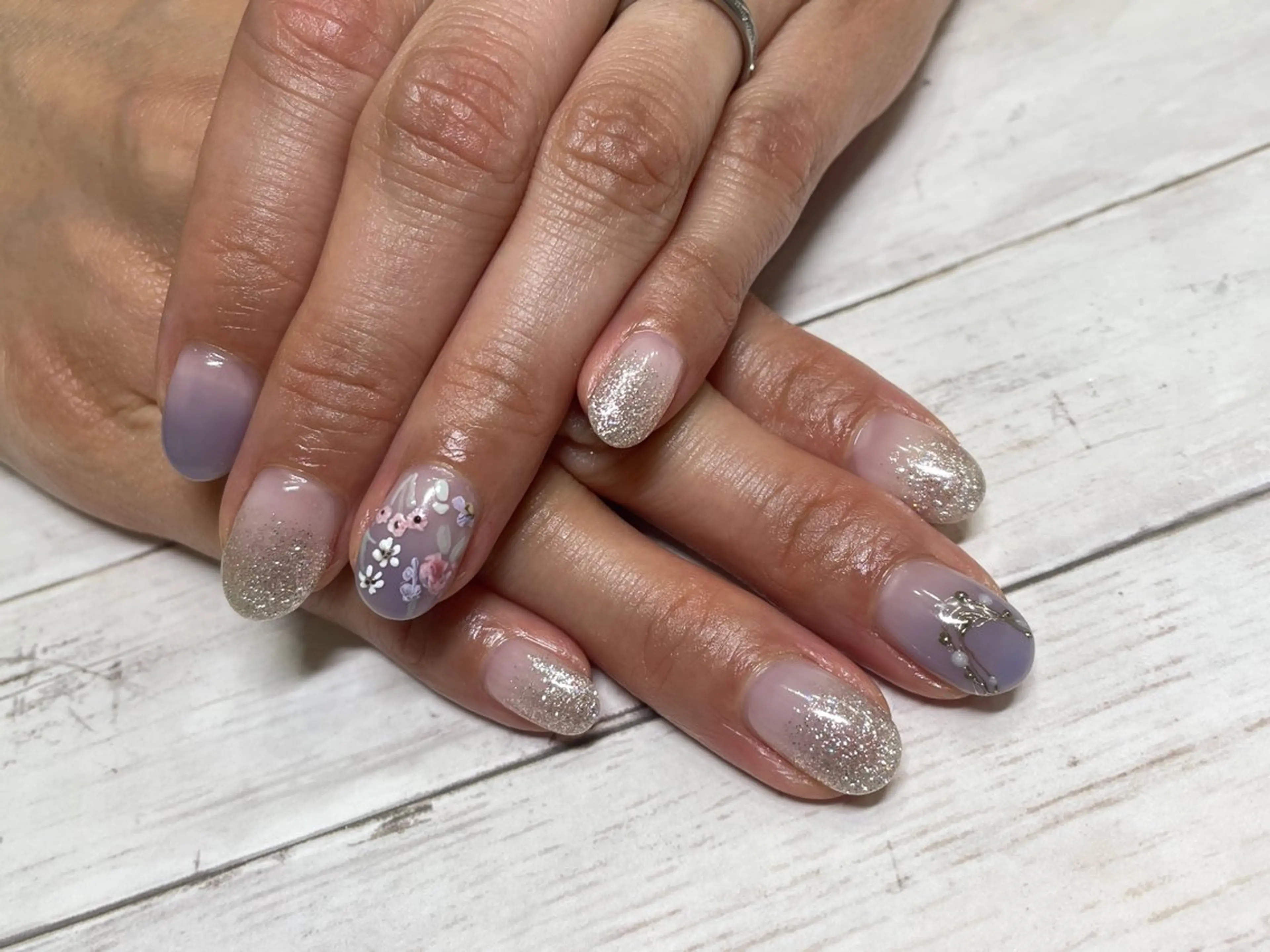 ネイル Natsumi 𓂃𓈒𓏸𓍯のネイルデザイン