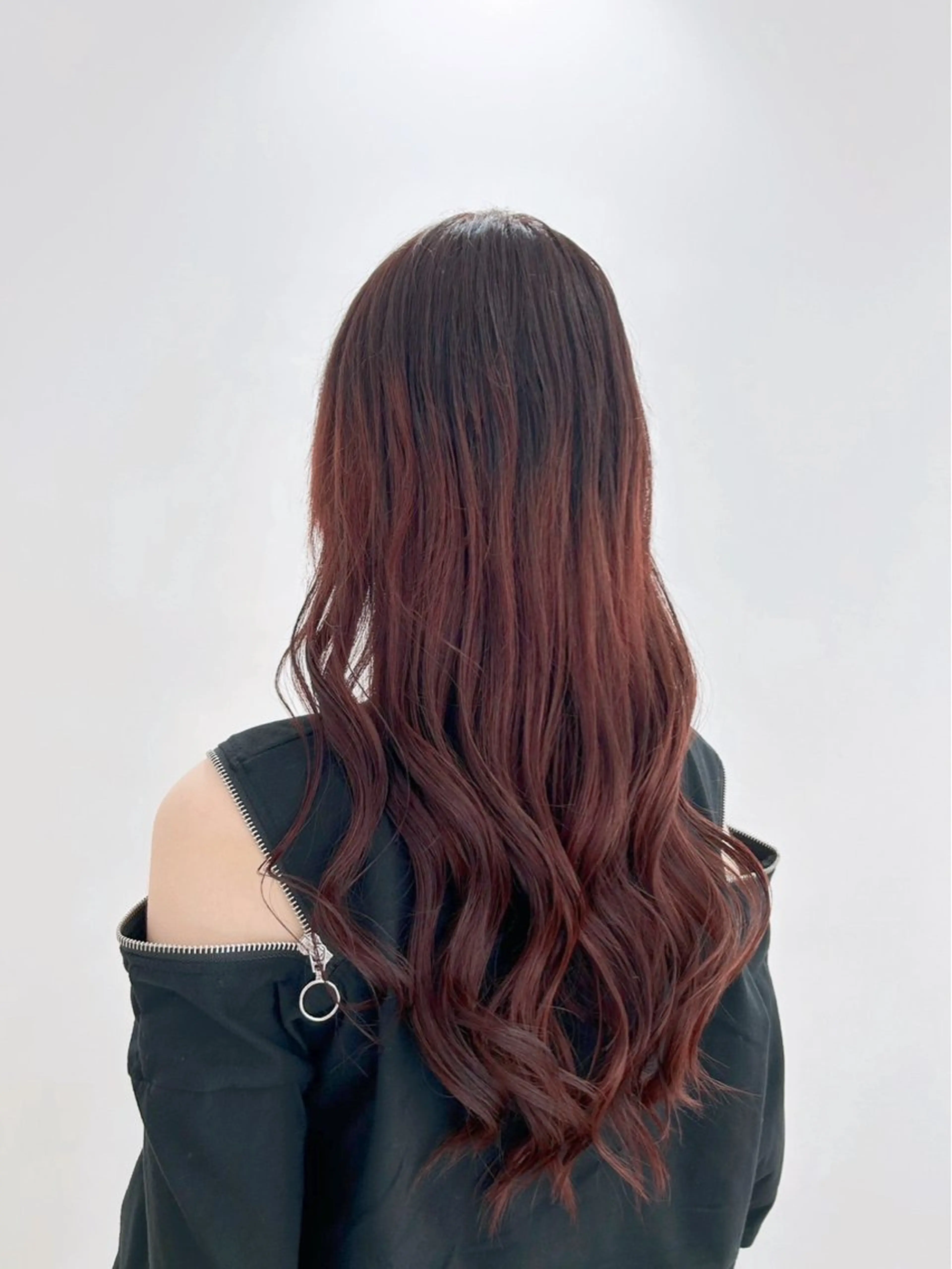 ロング カラー ボルドーカラー レッドカラー カット ヘアカラー トリートメント 片山 仁のヘアスタイル