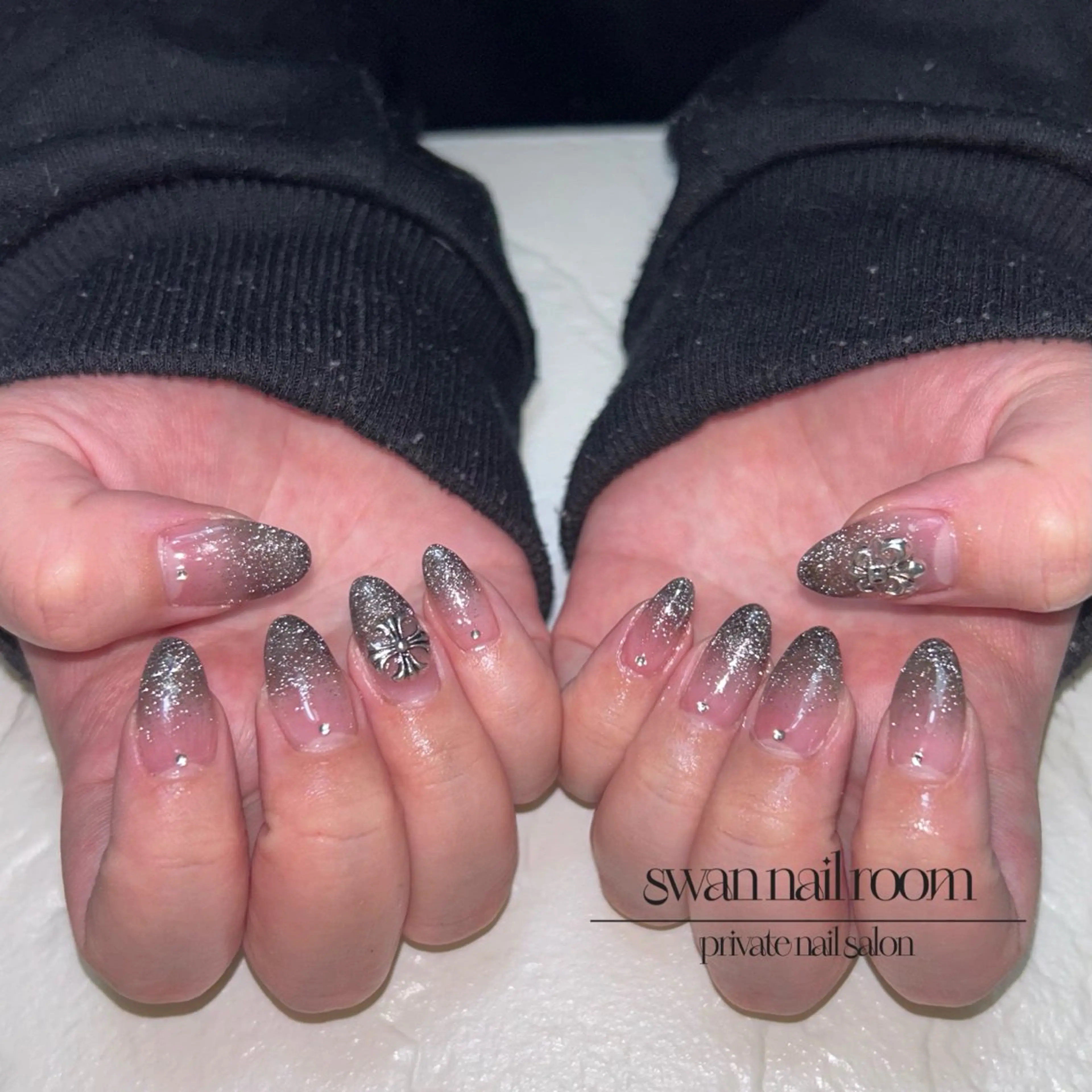 ネイル フラッシュネイル swan  nail room所属・swan nail roomのネイルデザイン