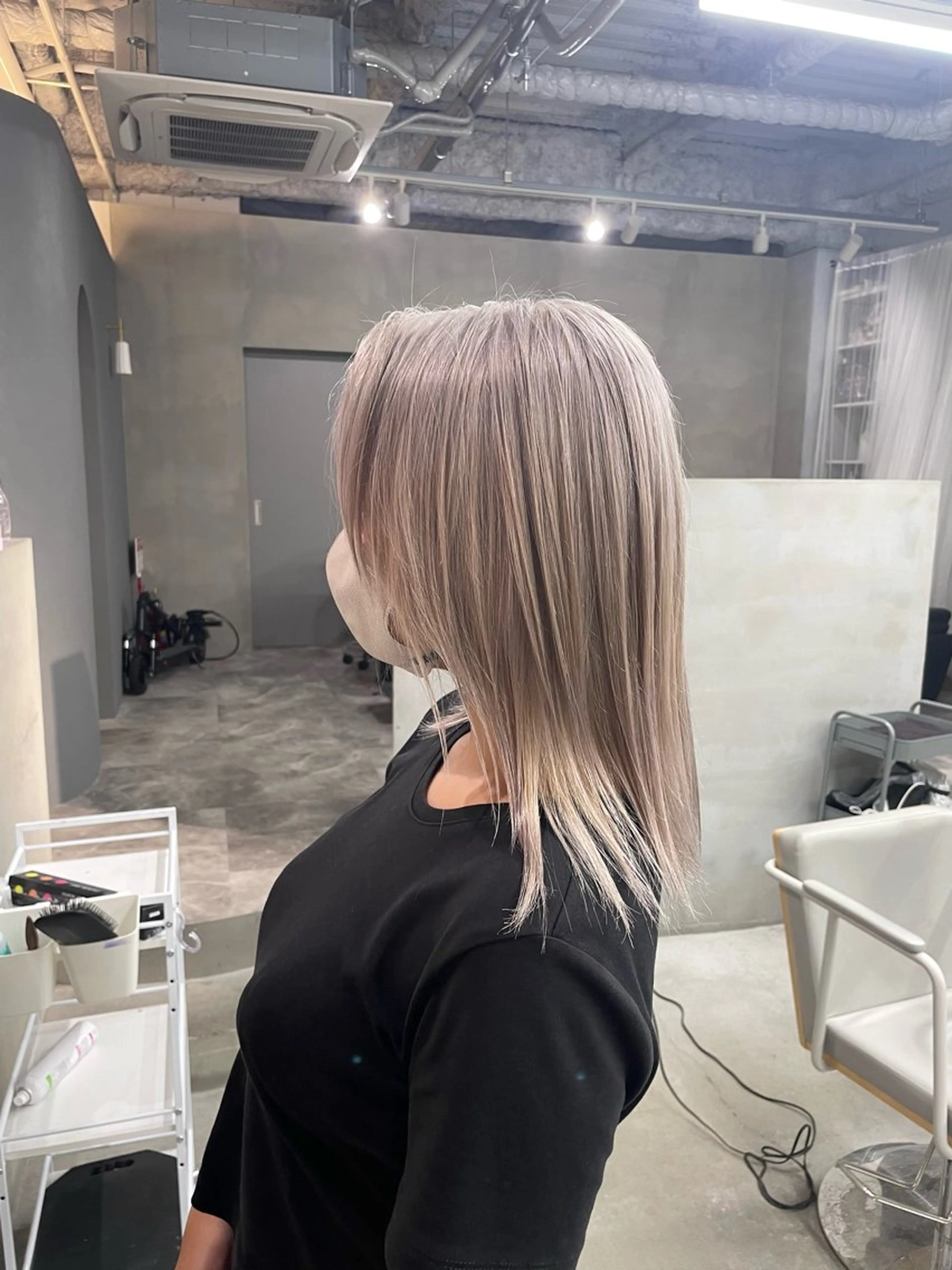 ミディアム qulim所属・qulim【クリム】 /ハイトーン/海音のヘアスタイル