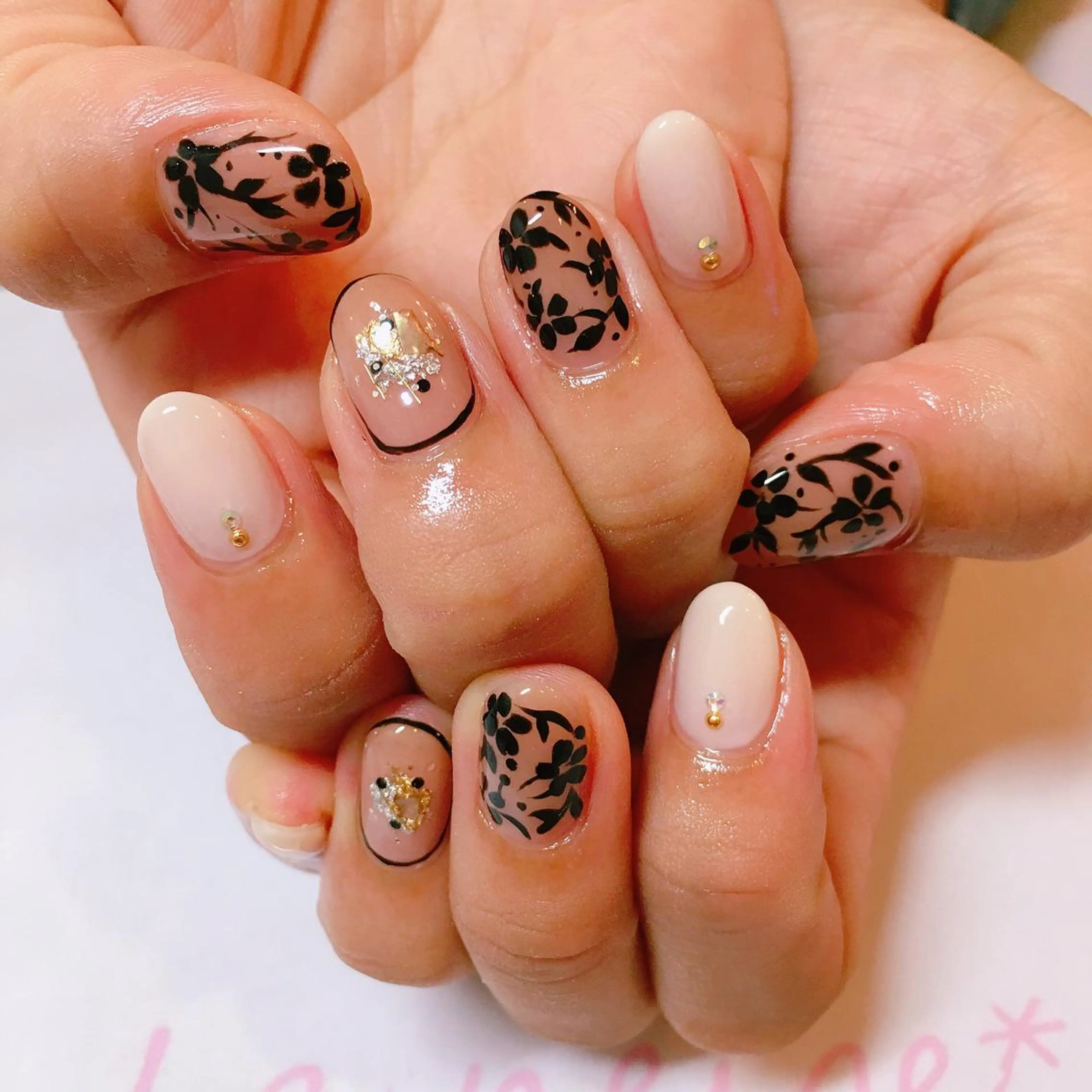 ネイル La neige* yuki 🥯🍑のネイルデザイン