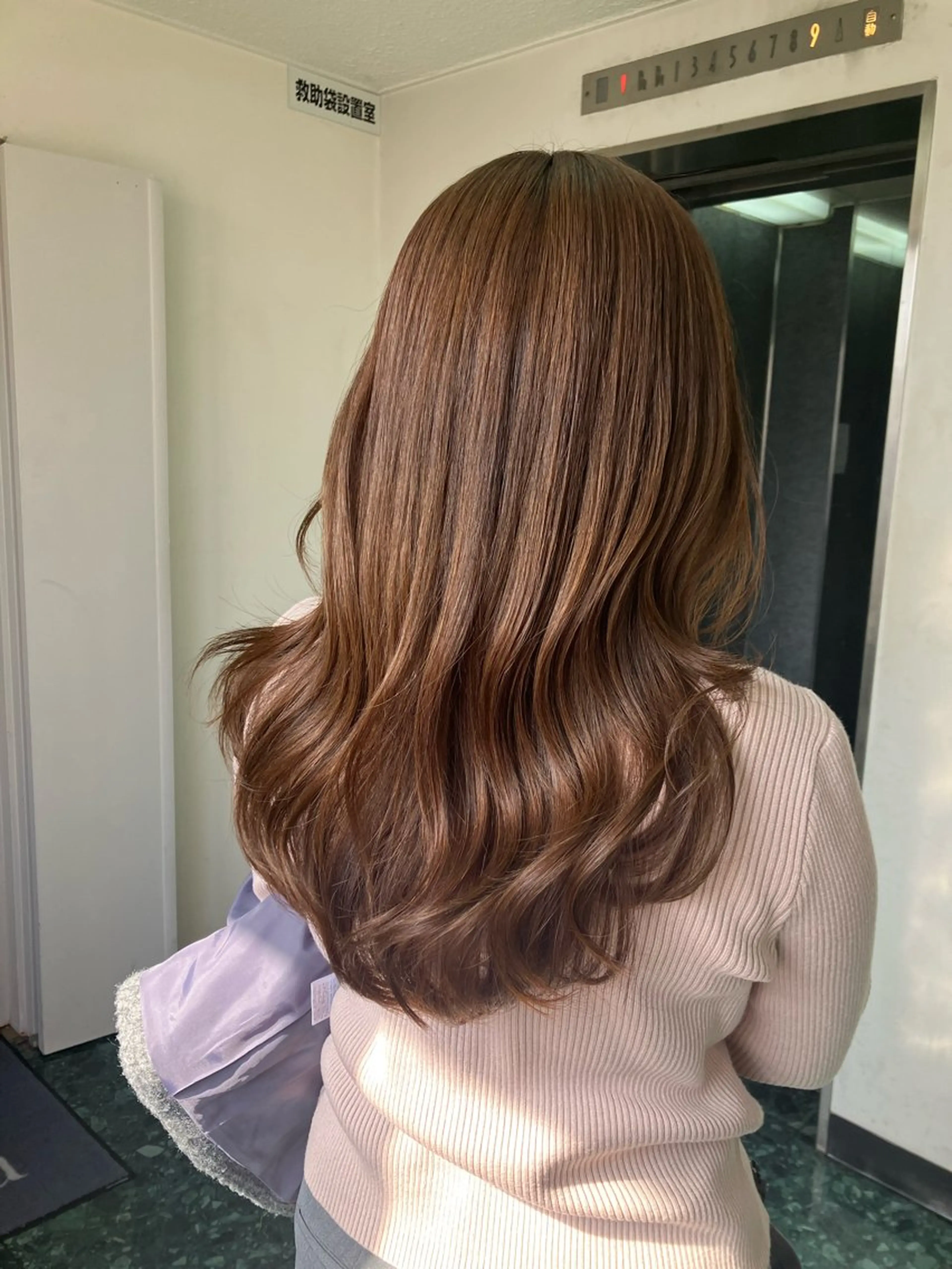 ロング nara misakiのヘアスタイル