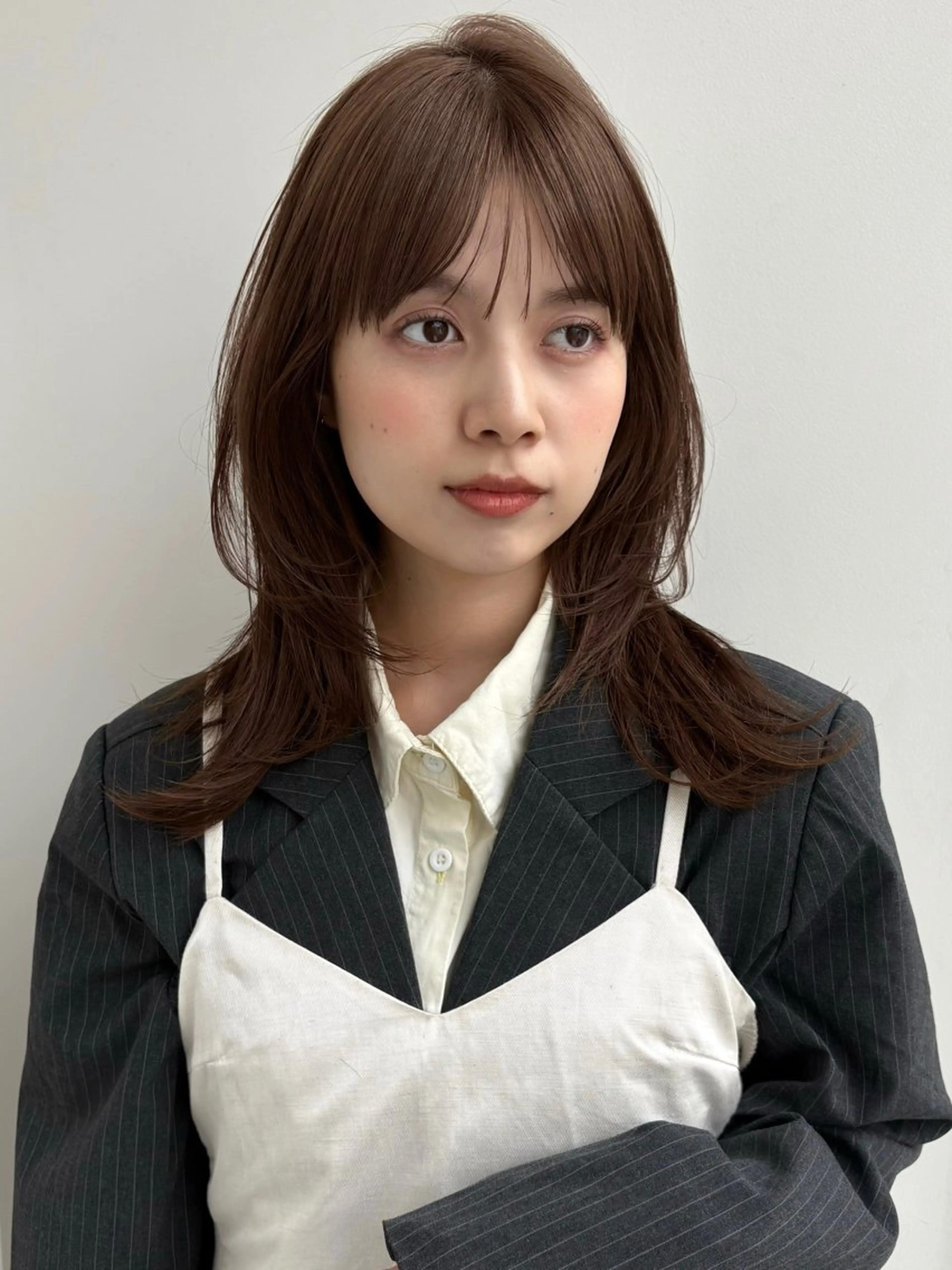 ミディアム カット ヘアカラー トリートメント 似合わせ/透明感 /レイヤー/りほ🤍のヘアスタイル