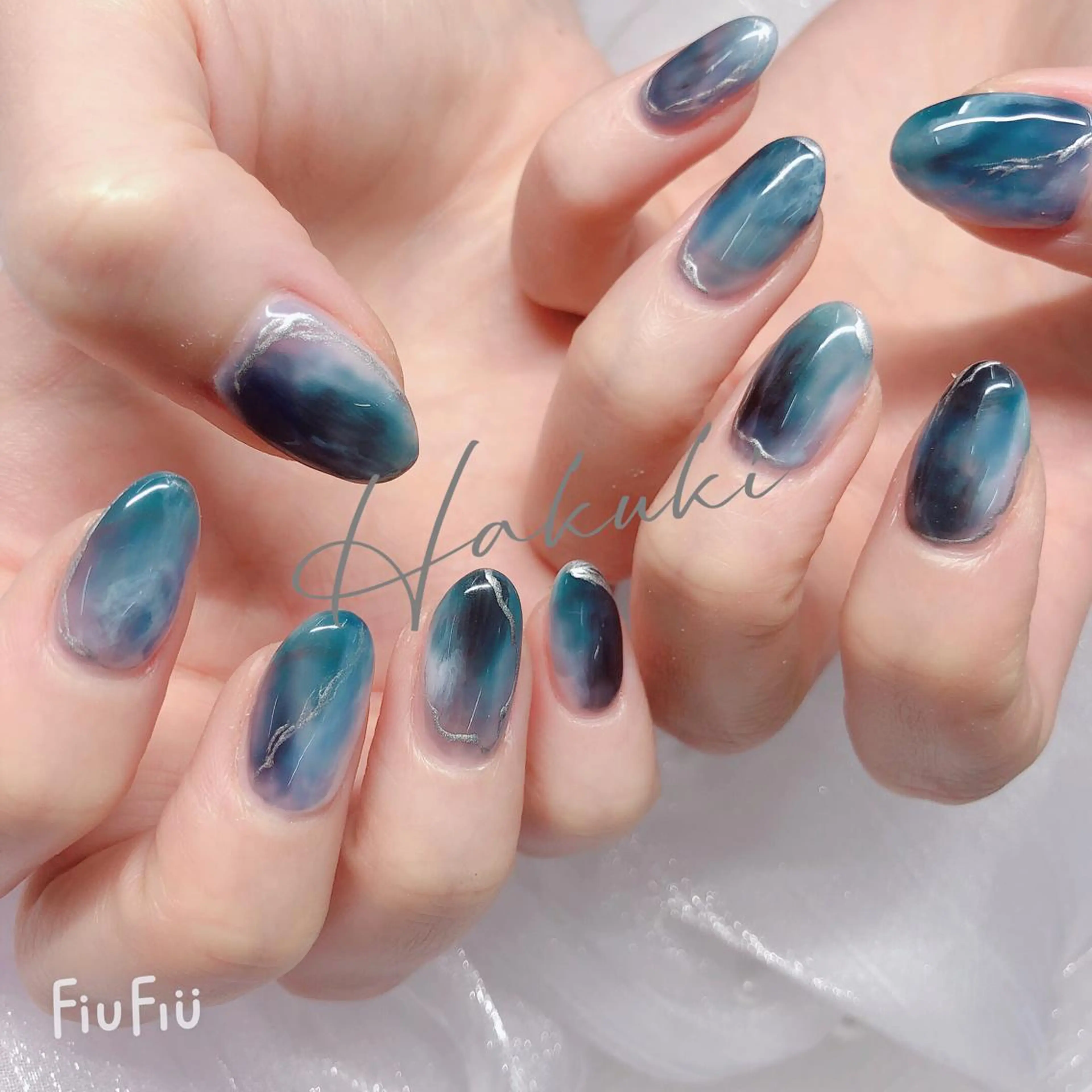 ネイル ハンドネイル ハンドケア ハク キのネイルデザイン