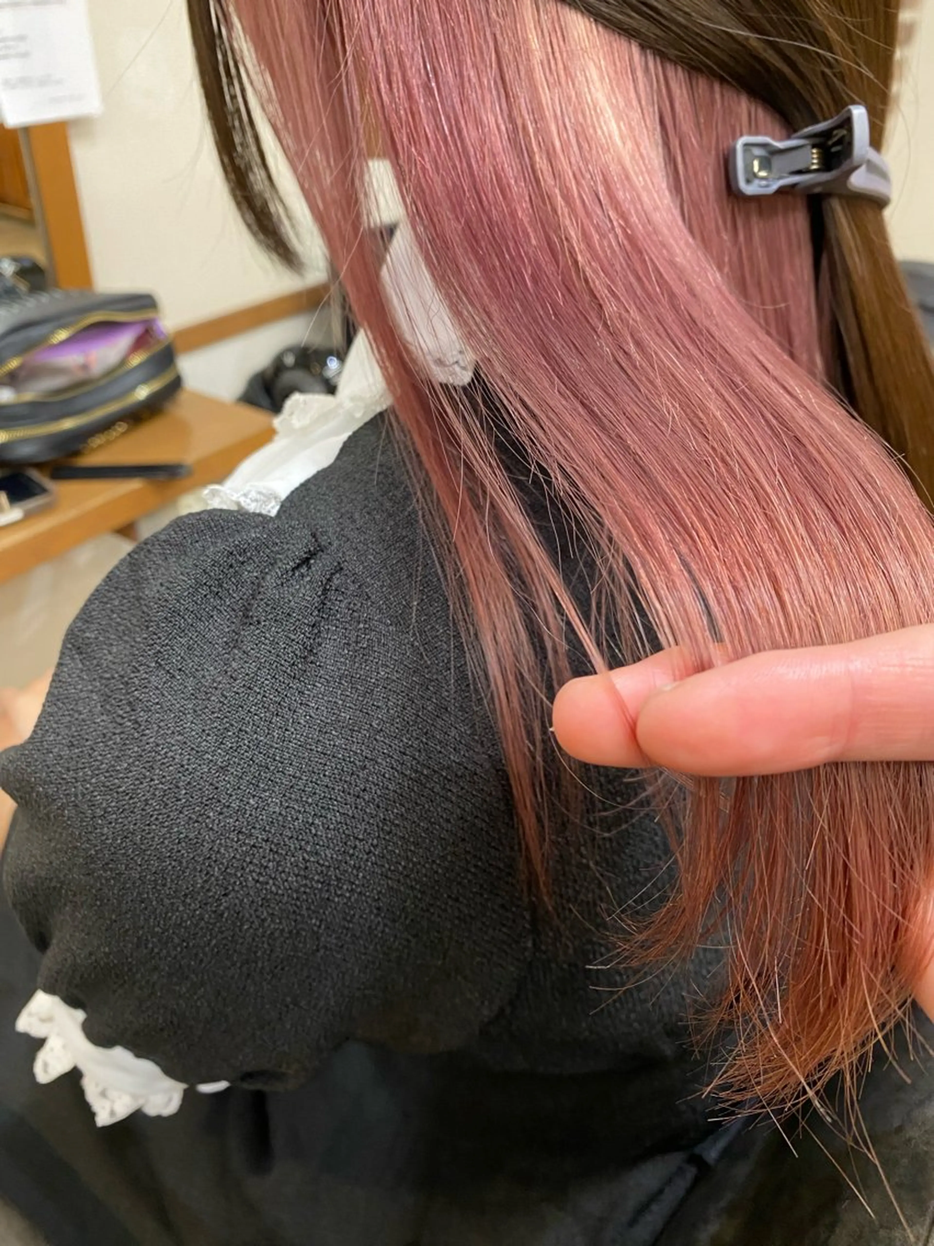 ミディアム カラー ブリーチ ピンクカラー 國分 伸也のヘアスタイル