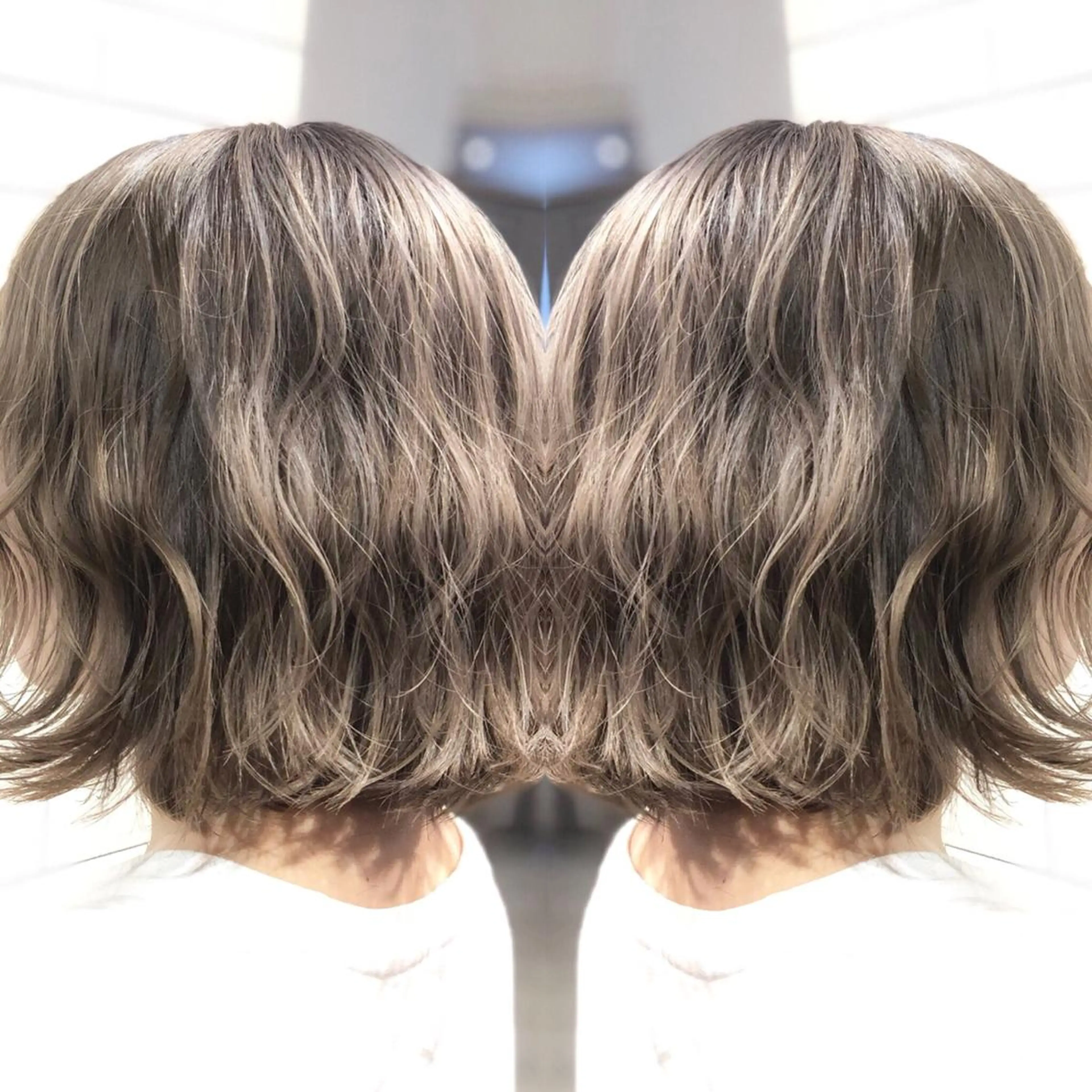 ミディアム カラー ヘアアレンジ ブリーチ ハイトーンカラー シルバー ヘアカラー トリートメント ヘアセット 髪質改善×ハイトーン 中田啄也のヘアスタイル