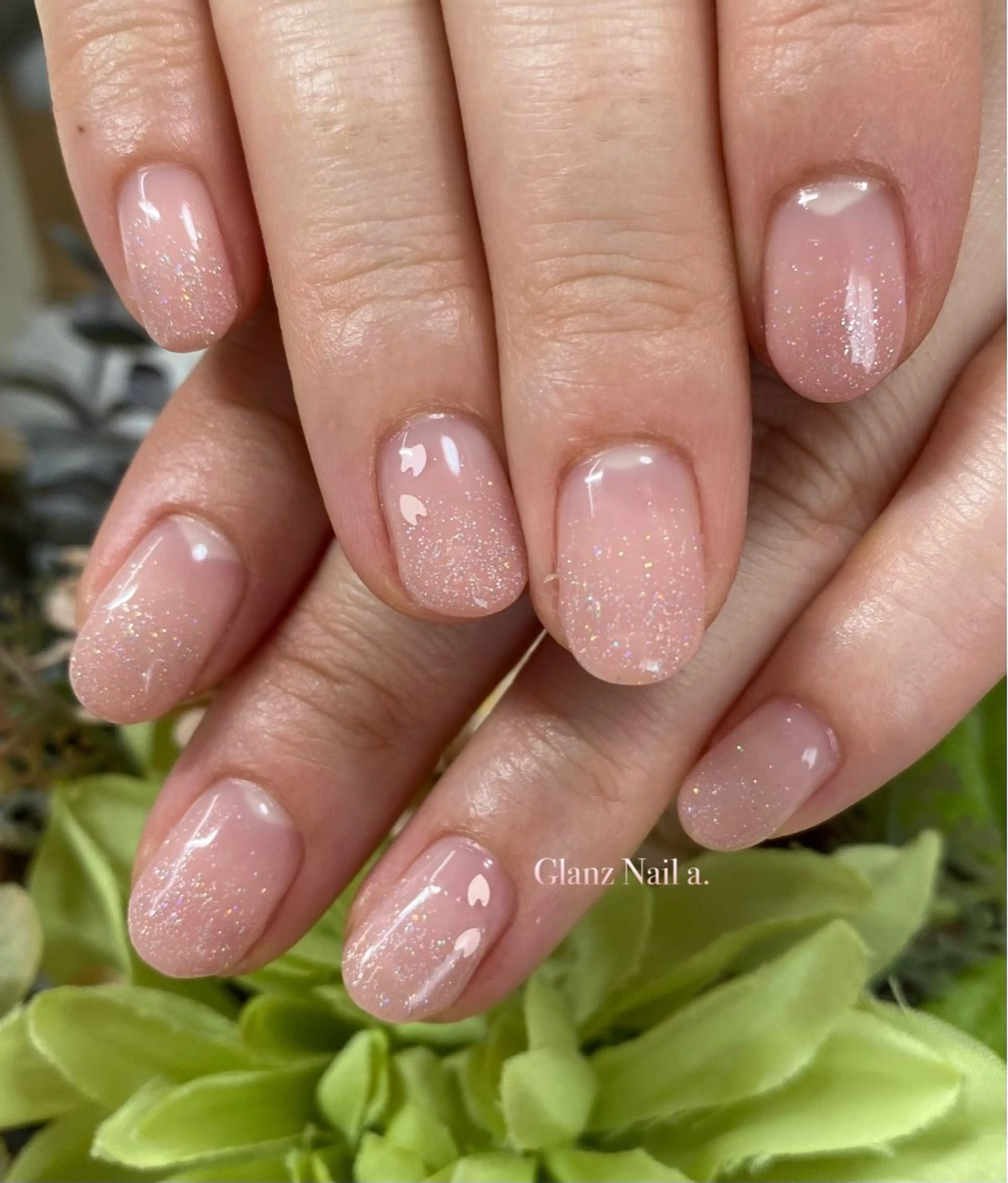 ネイル 桜ネイル グラデーション ラメ(グリッター) ラメグラデーション Glanz  Nail aのネイルデザイン