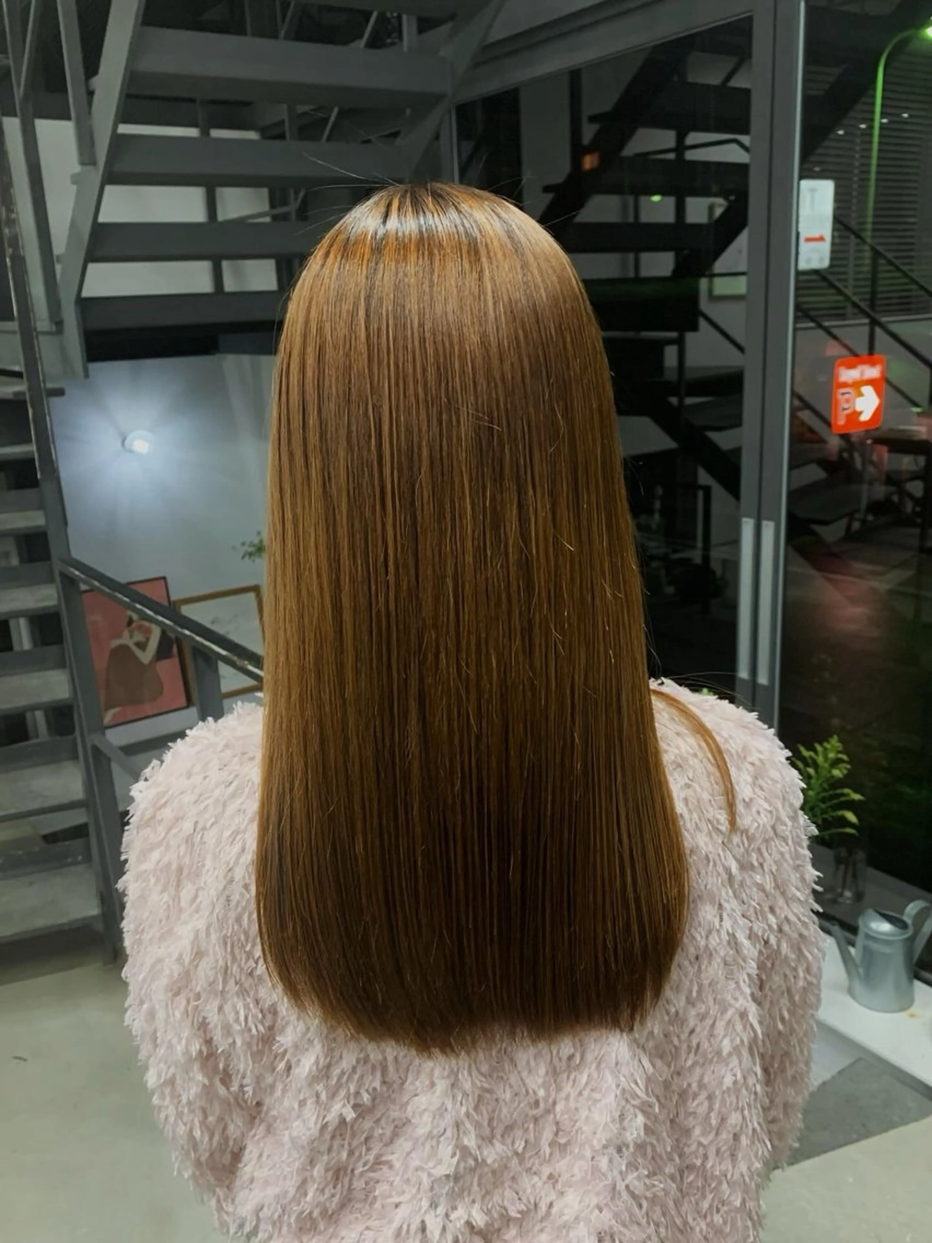 セミロング 御器所／髪質 改善カラー／まりえのヘアスタイル