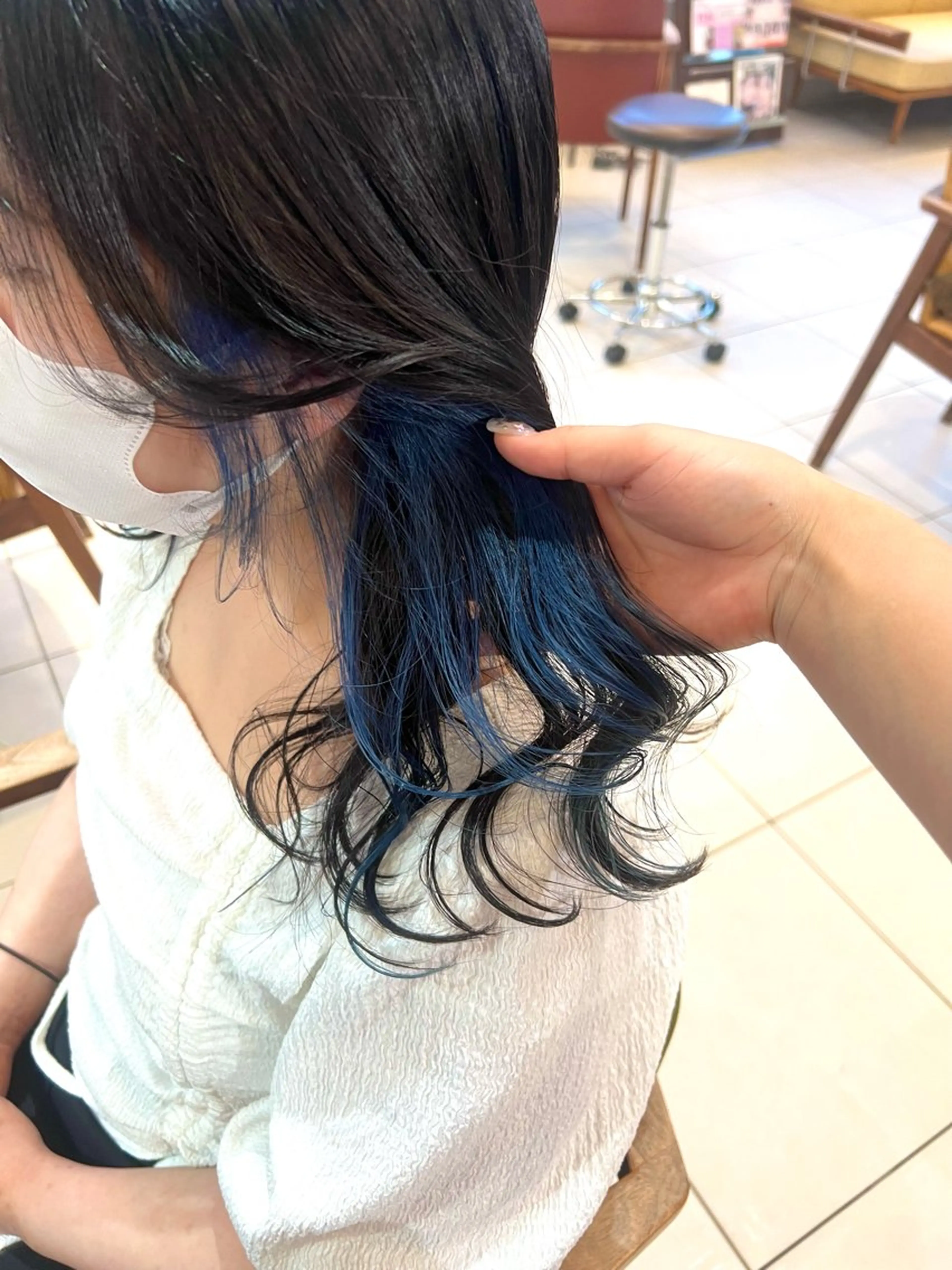 ロング カラー ブリーチ ブルーカラー グレージュ かわの ももな 💜ྀིのヘアスタイル