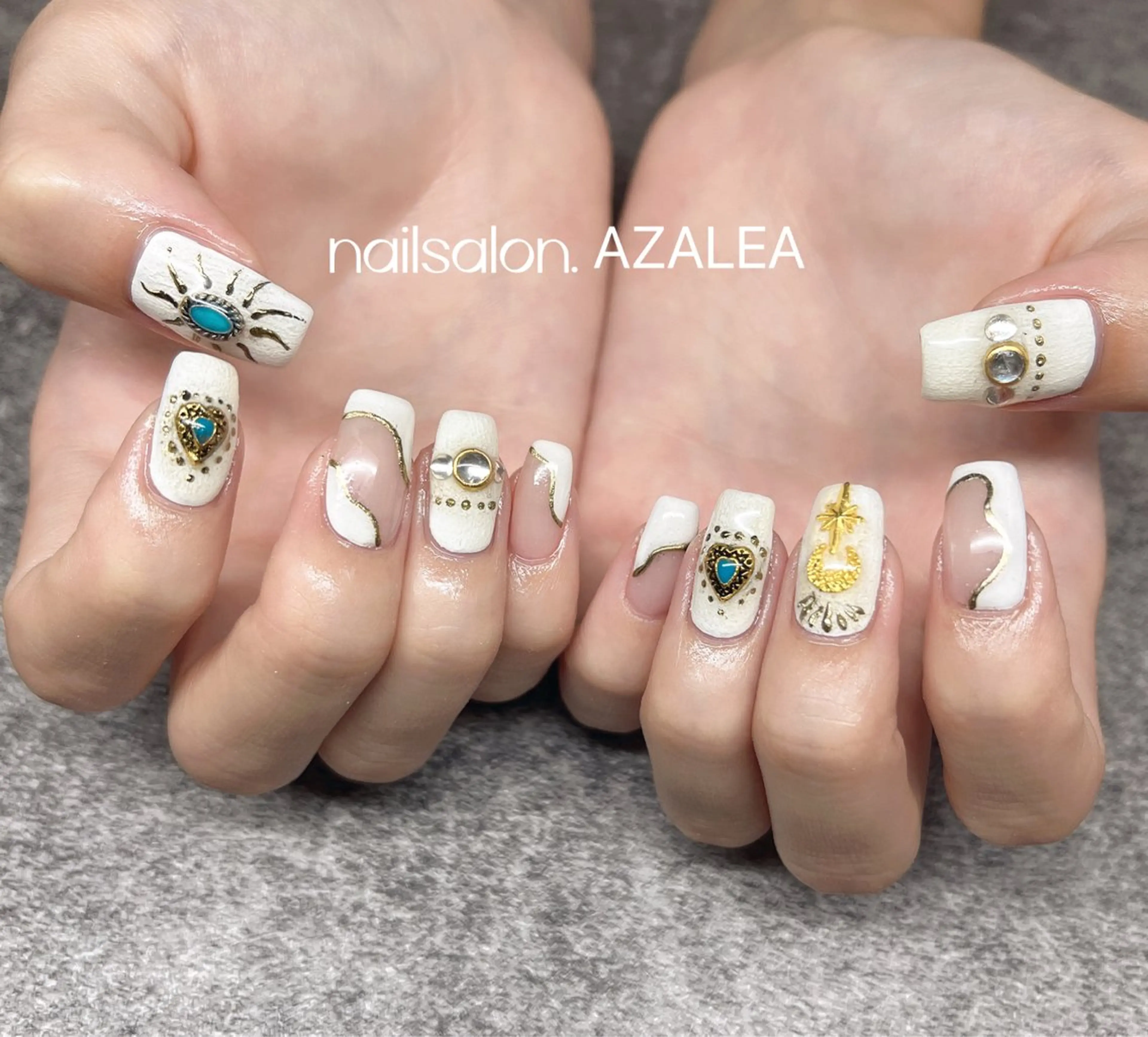 ネイル R inのネイルデザイン