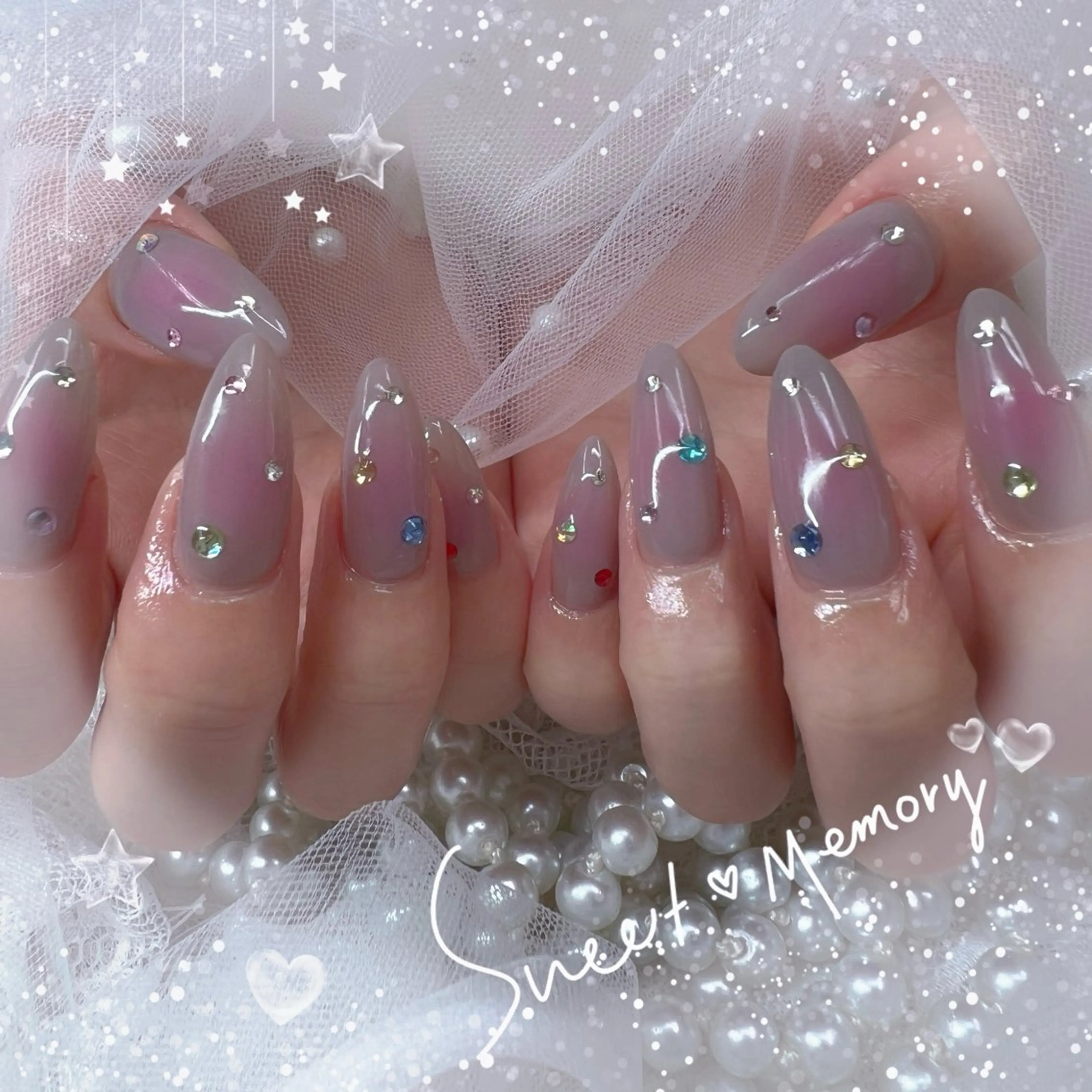 ネイル チークネイル フレンチネイル ガーリー ガラスフレンチ グラデーション ハンドネイル Chill Nailsalonのネイルデザイン