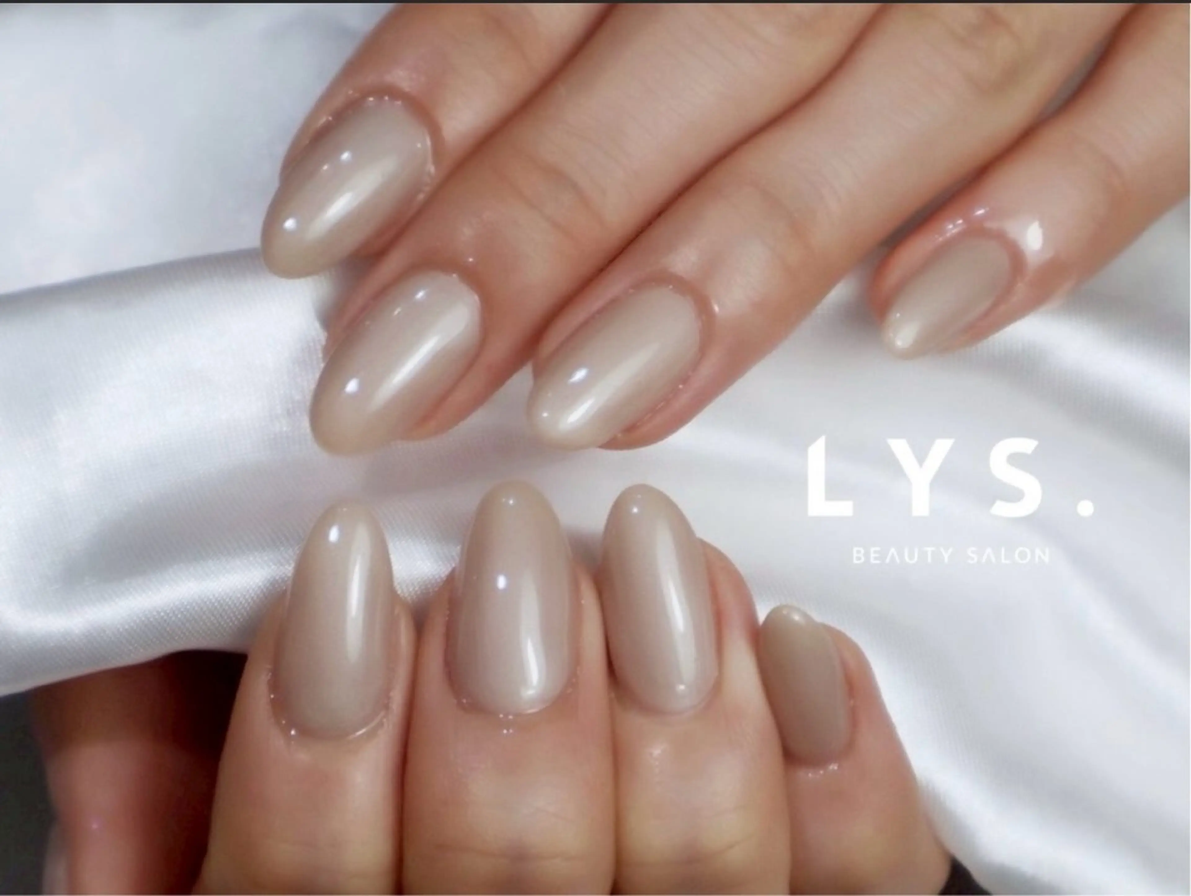 ミディアム LYS beauty salon所属・伊藤 加奈絵のネイルデザイン