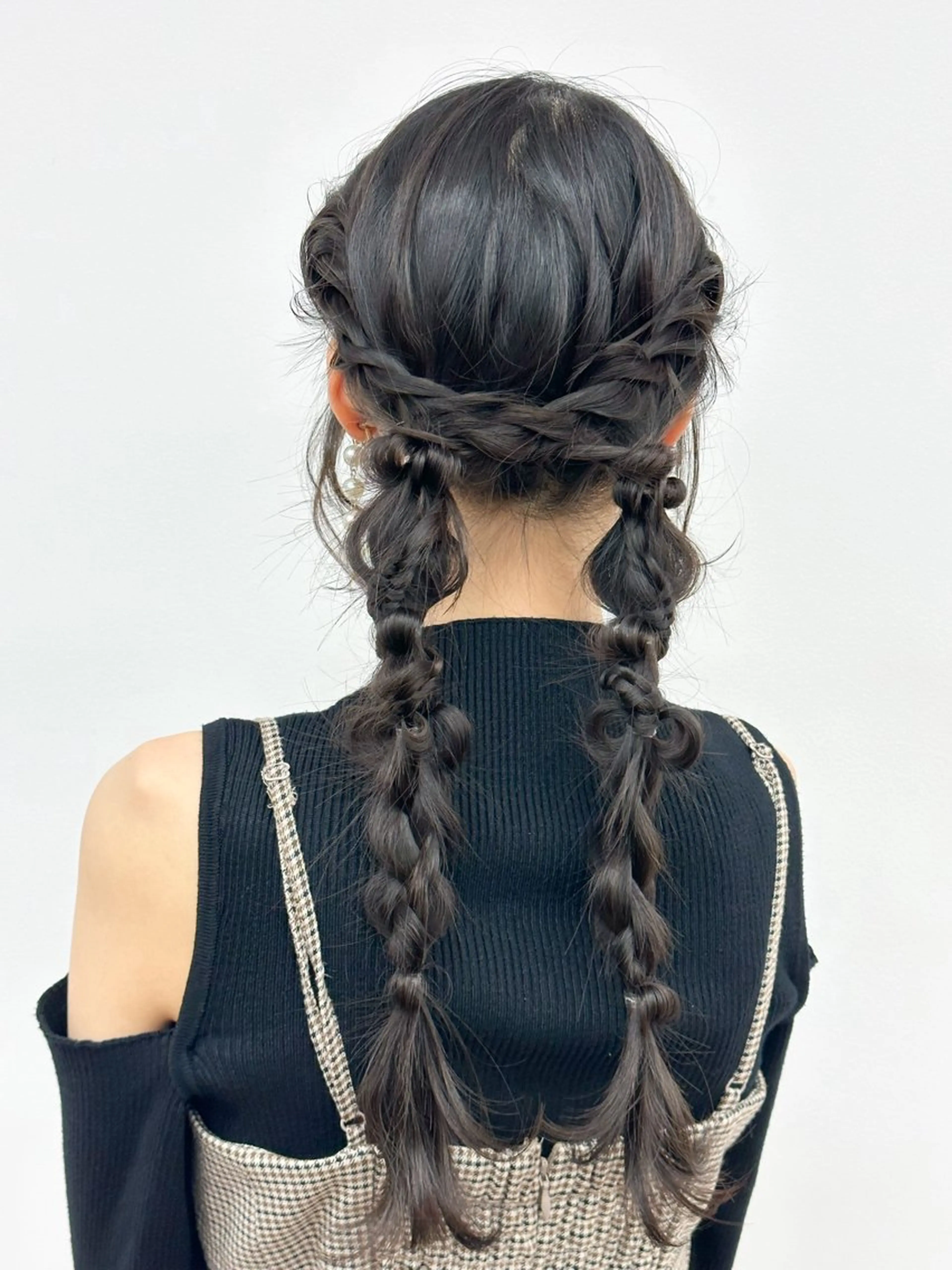 ロング ヘアアレンジ ヘアセット rebloom所属・山之内匠/艶カラー/ ハイトーン/ブリーチのヘアスタイル