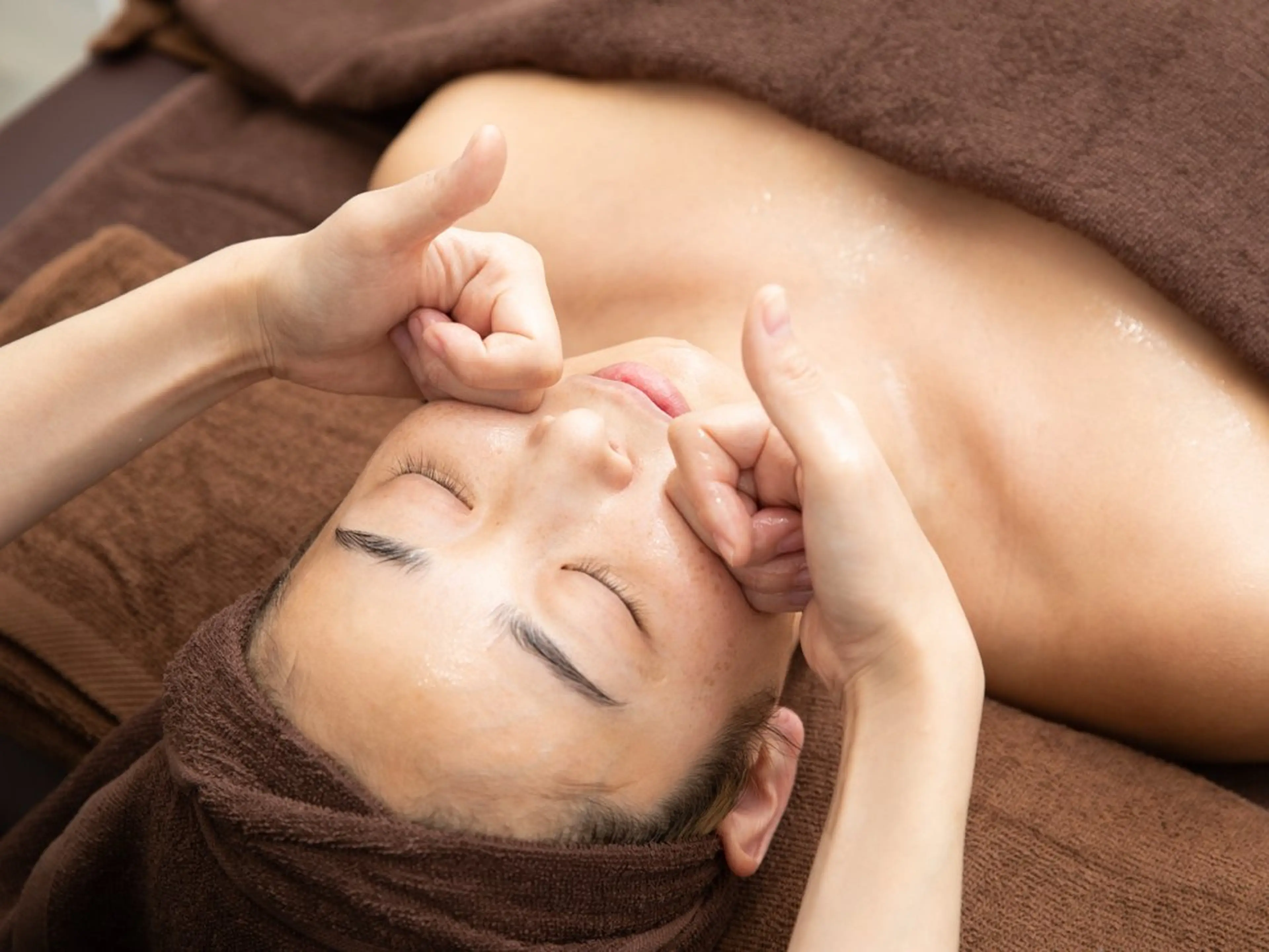 【満足時間No.1】深圧小顔コルギ＆リンパマッサージ75分の写真