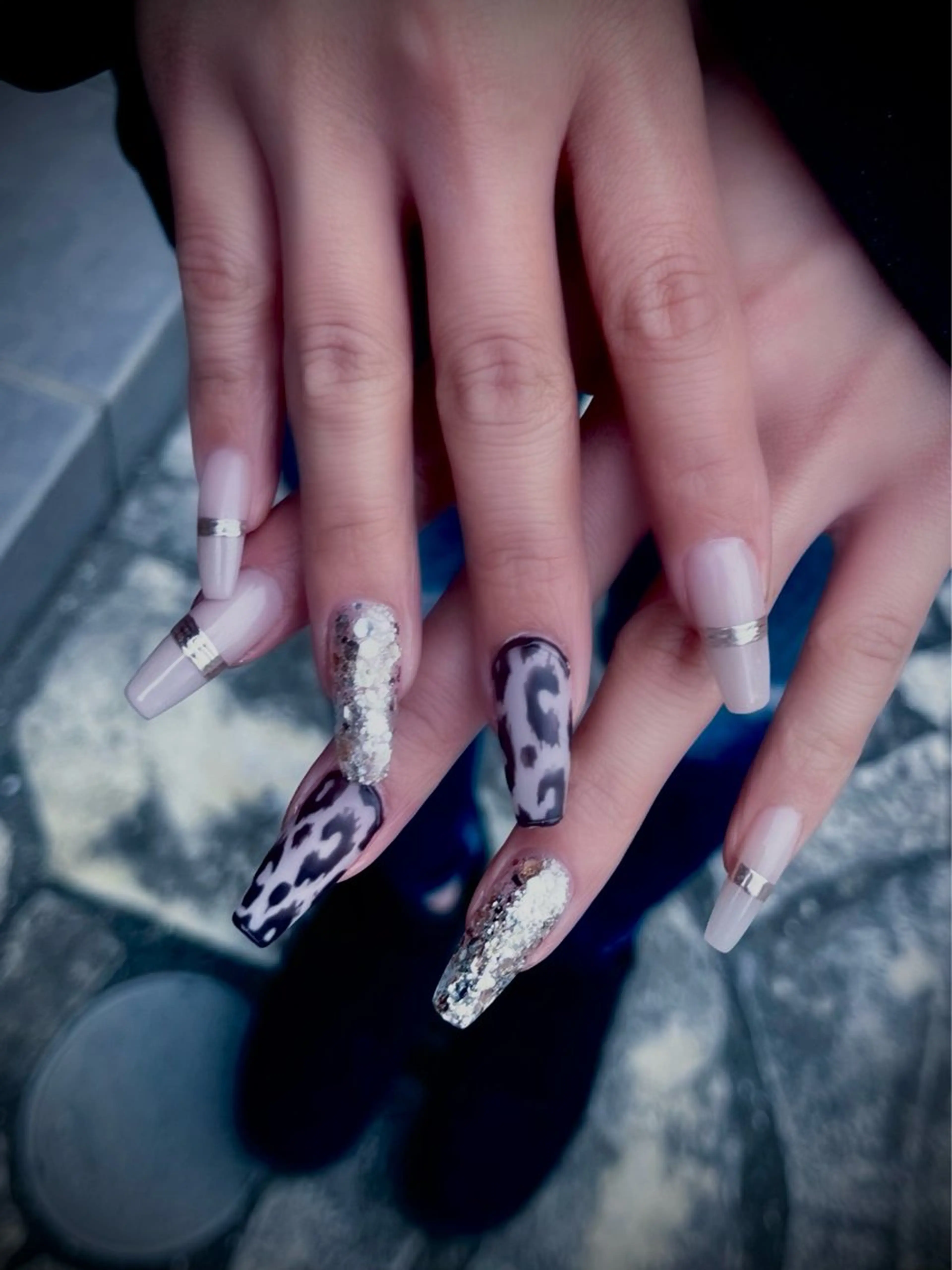 ネイル キラキラネイル マグネットネイル ワンカラーネイル スカルプネイル ワンホンネイル nine.🦋 YUKOのネイルデザイン