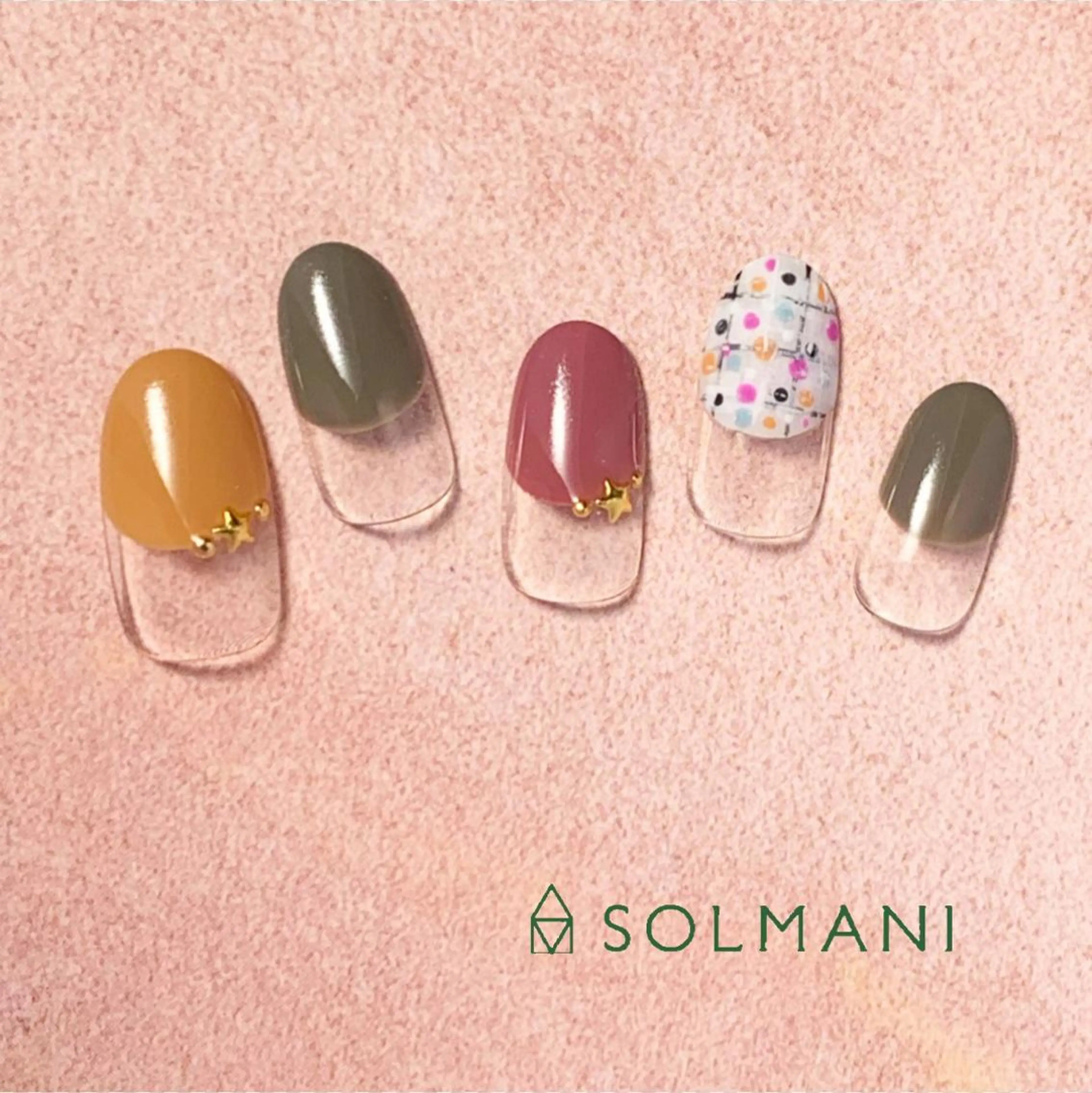 ネイル ツイードネイル SOLMANI 予約担当のネイルデザイン