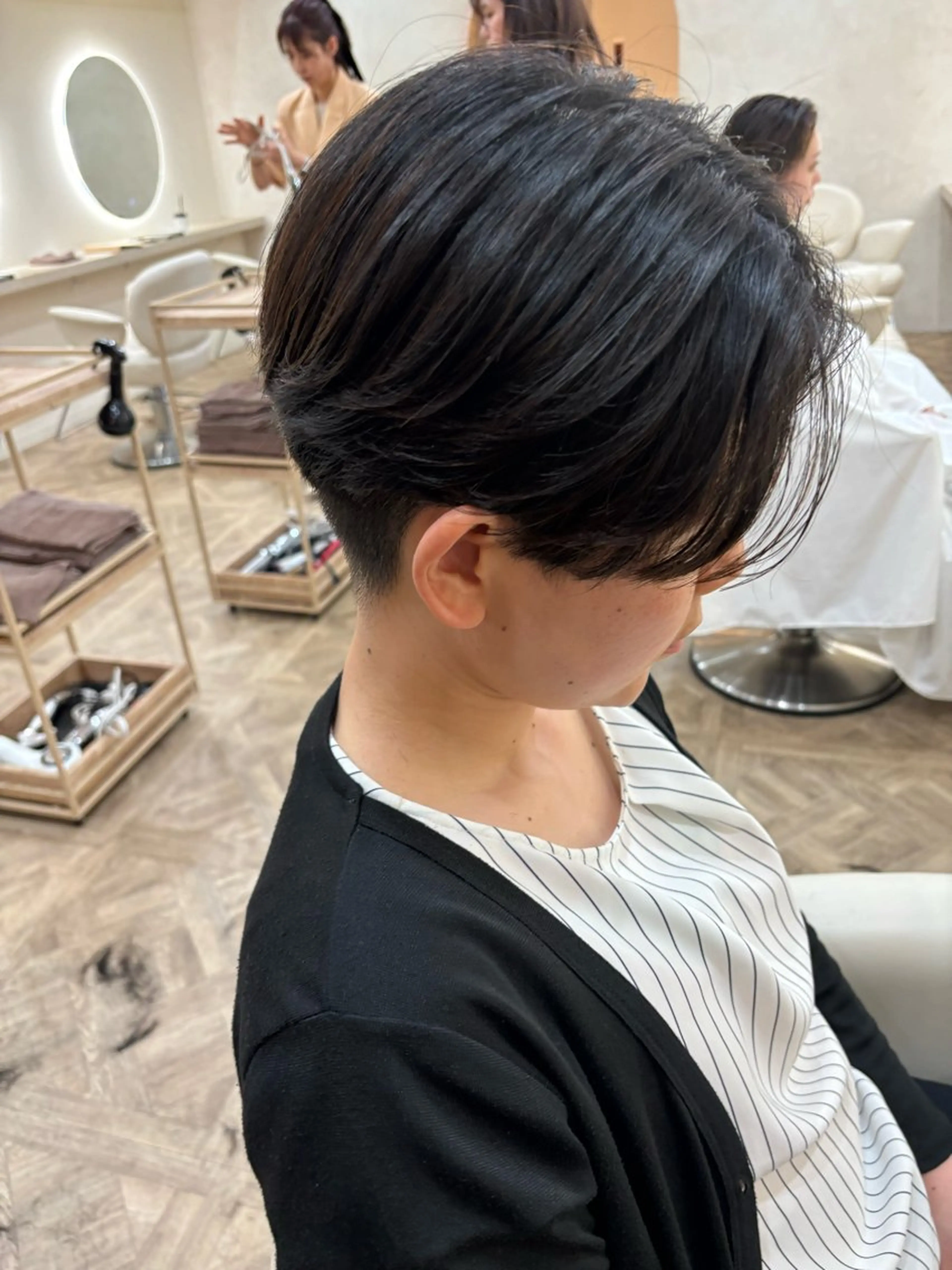 ショート パーマ職人DAIKI ツイスパ/波巻きのヘアスタイル