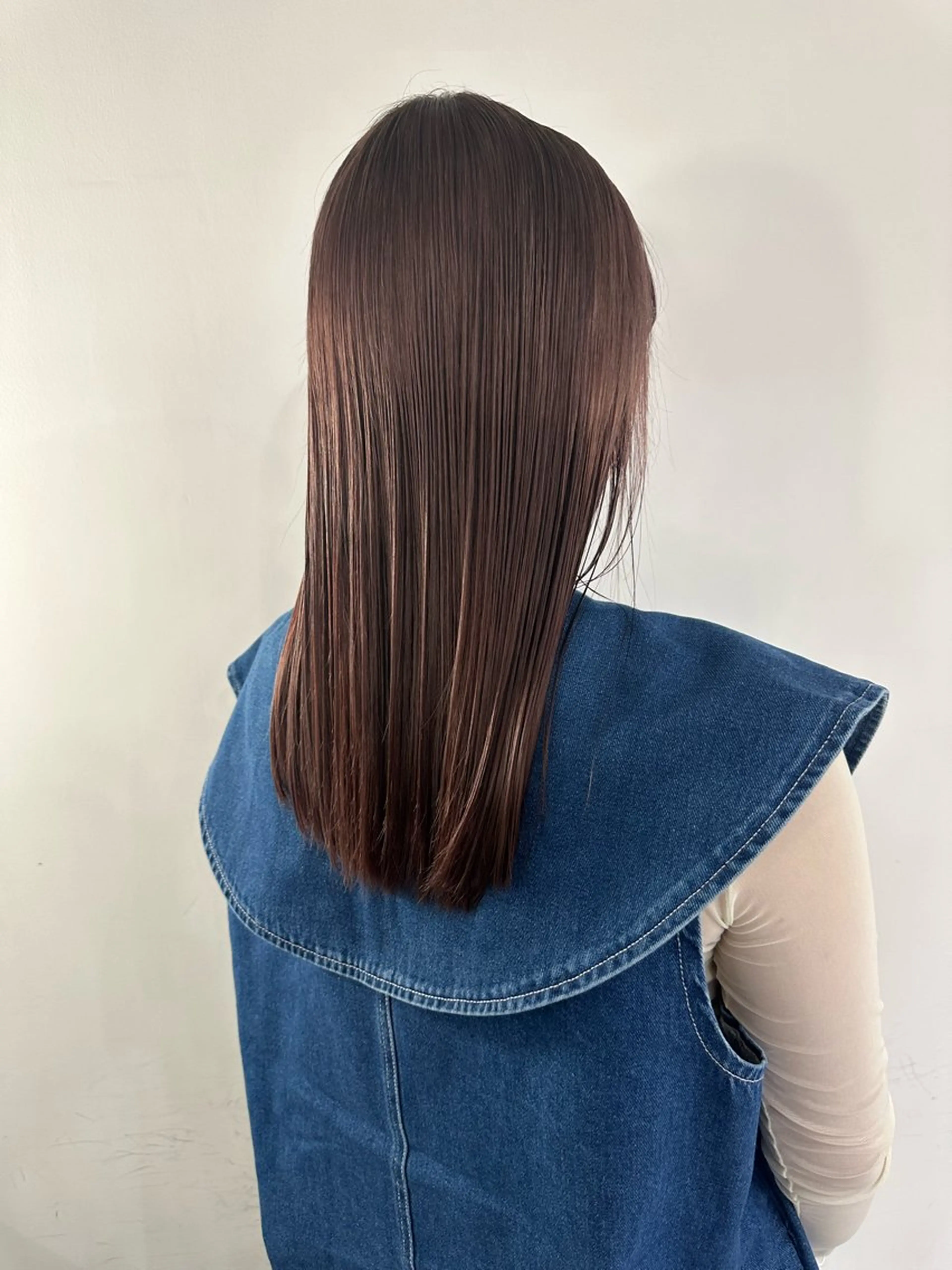 セミロング カラー ベージュカラー ショコラベージュ 篠崎 佑季のヘアスタイル