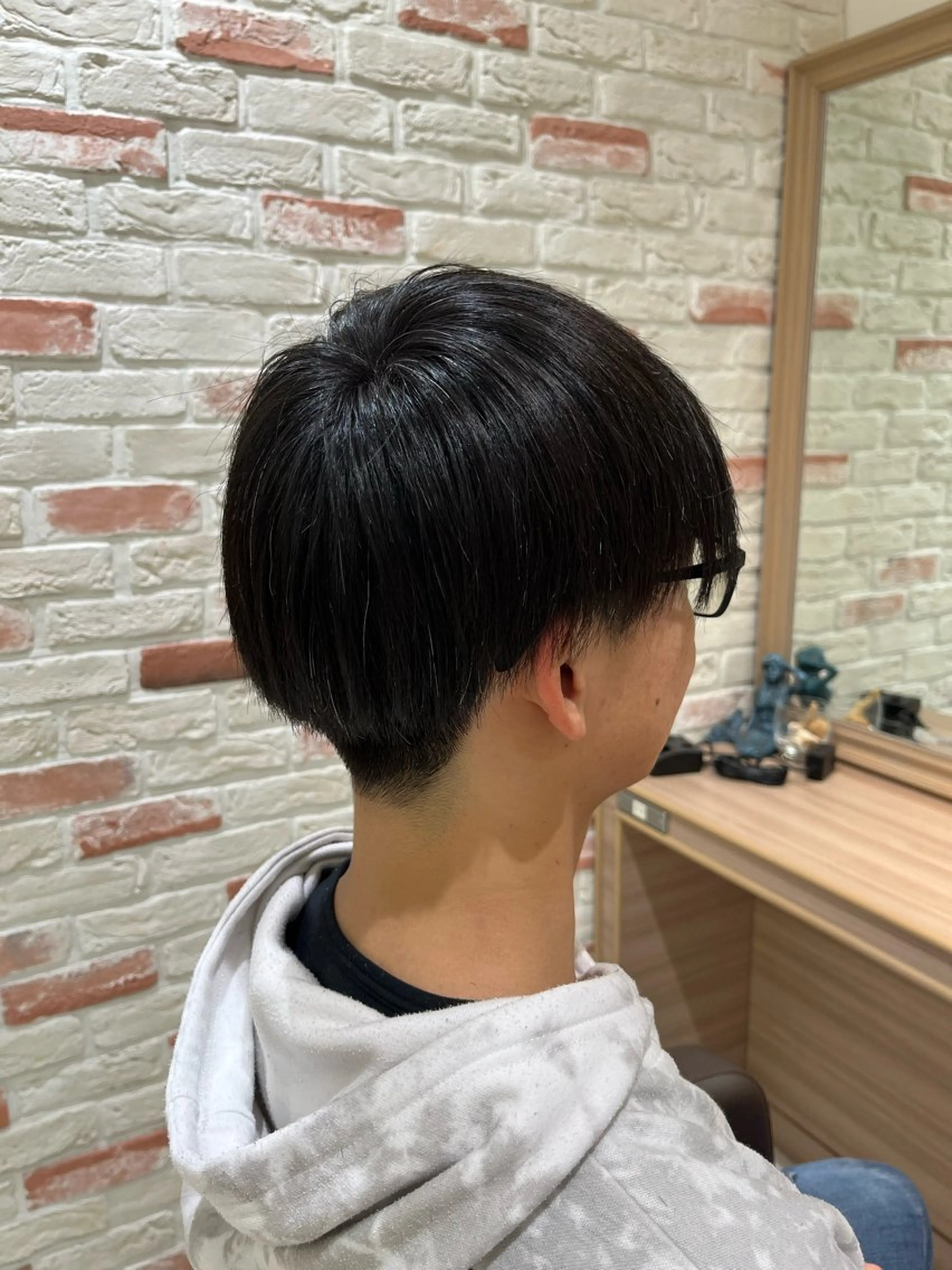 メンズ 山下 由未佳のヘアスタイル