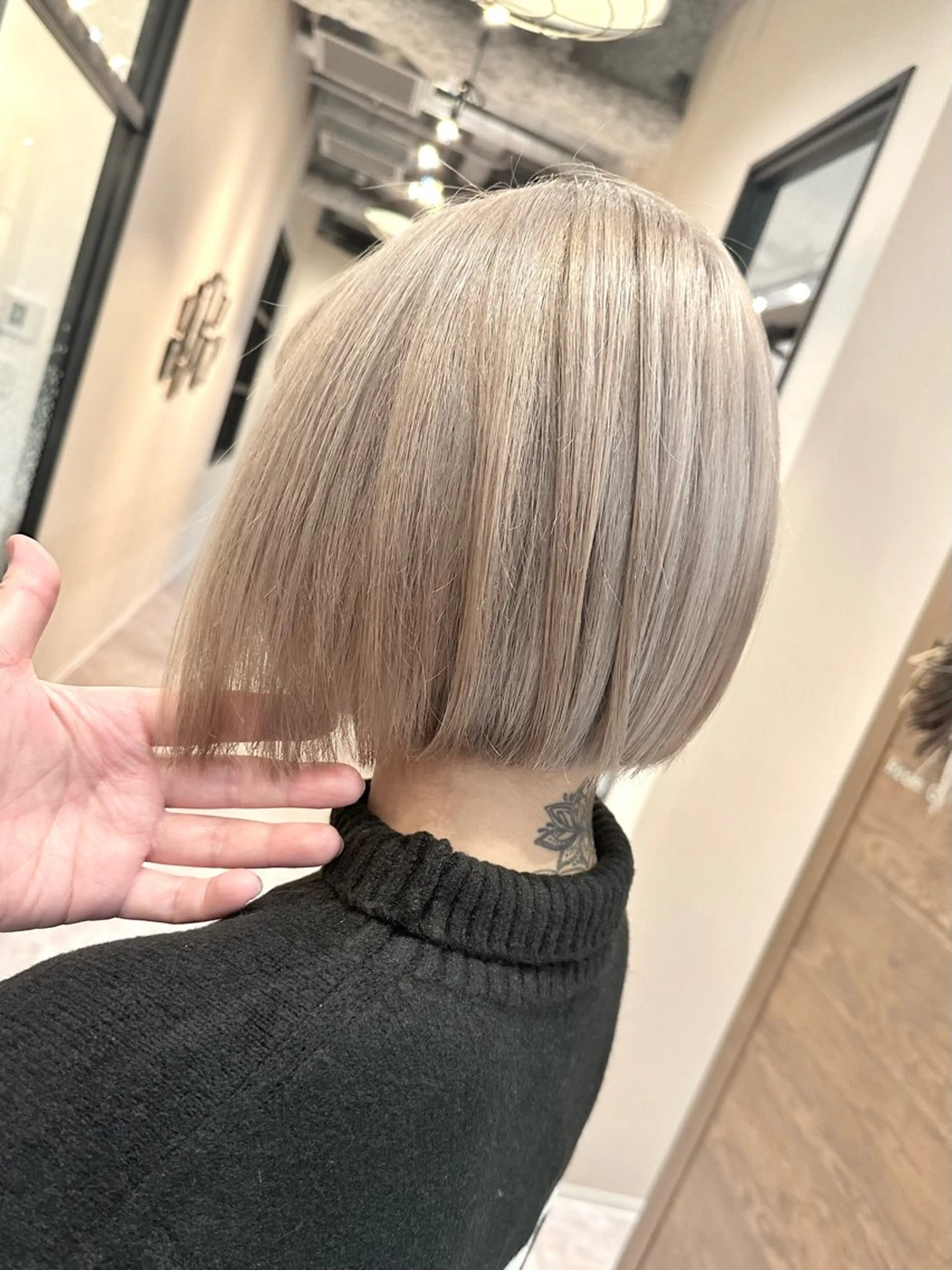 ショート ボブ ヘアカラー 🔷ブリーチバレイヤ ージュ🔷飯野達也のヘアスタイル