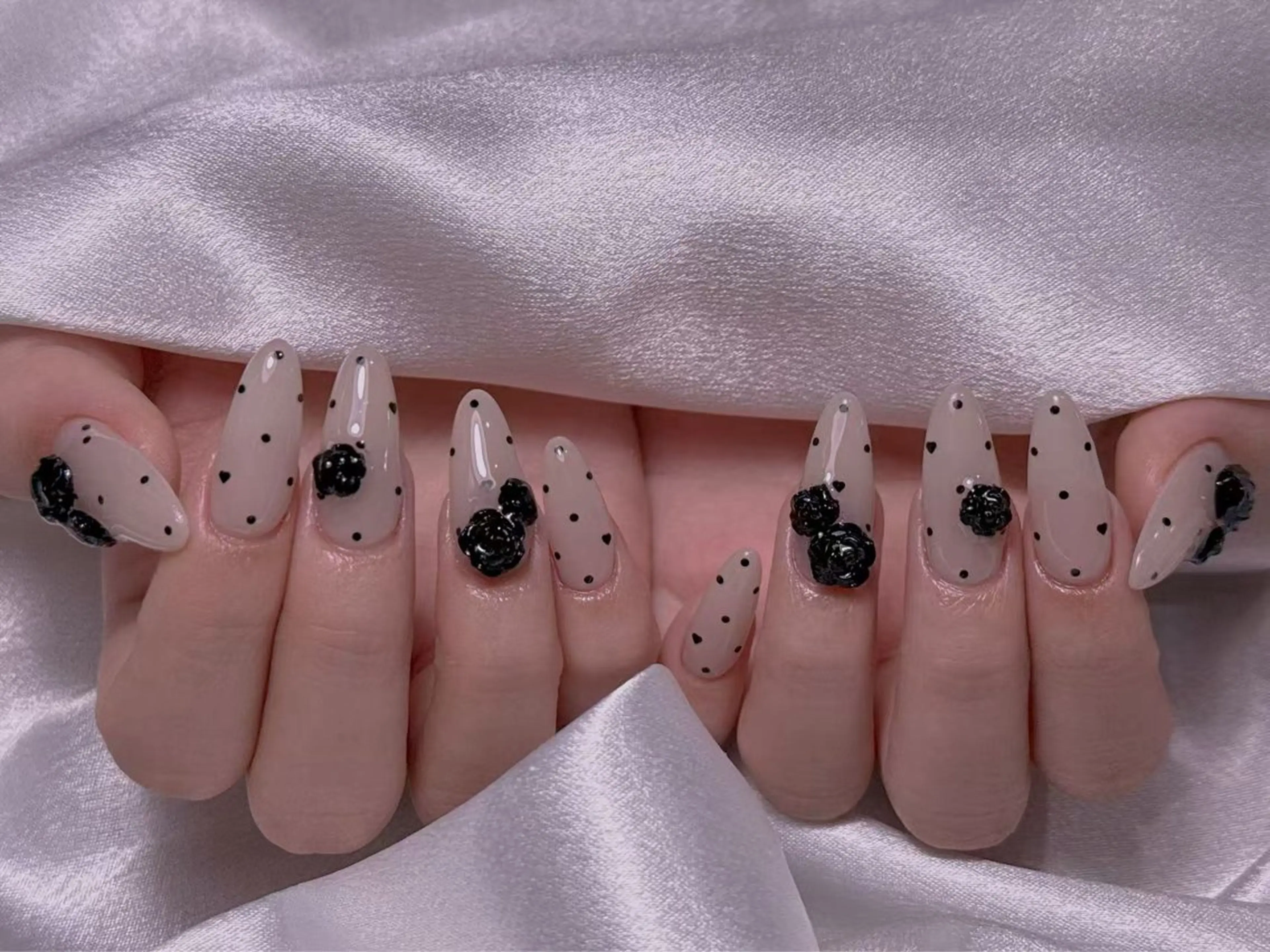 ネイル M2ネイルサロン【長さ出し&フィルイン導入店】所属・長さ出し専門店 RIRIのネイルデザイン