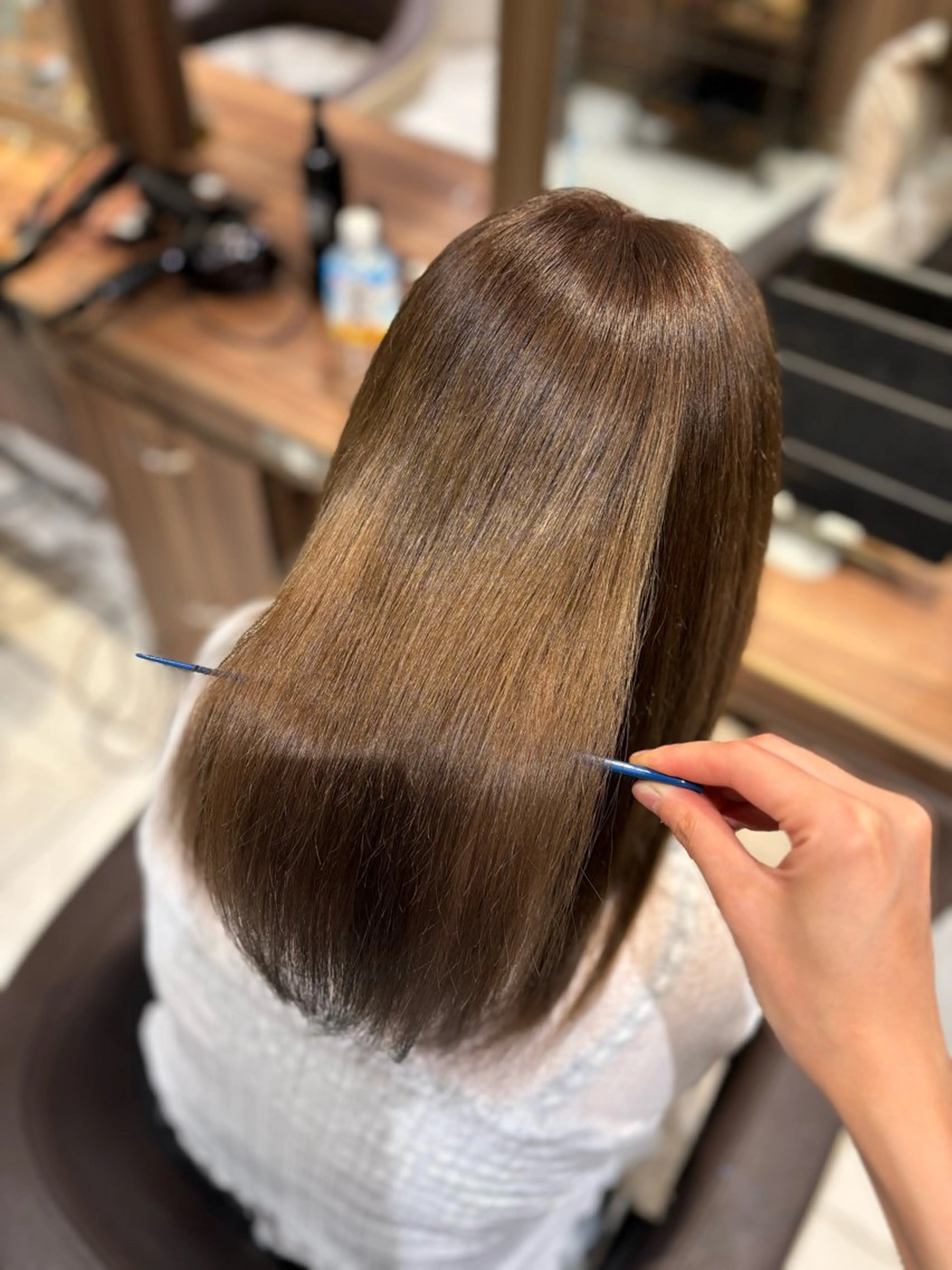 セミロング カラー ツヤ髪縮毛矯正💫/ ハイトーン/あゆみのヘアスタイル