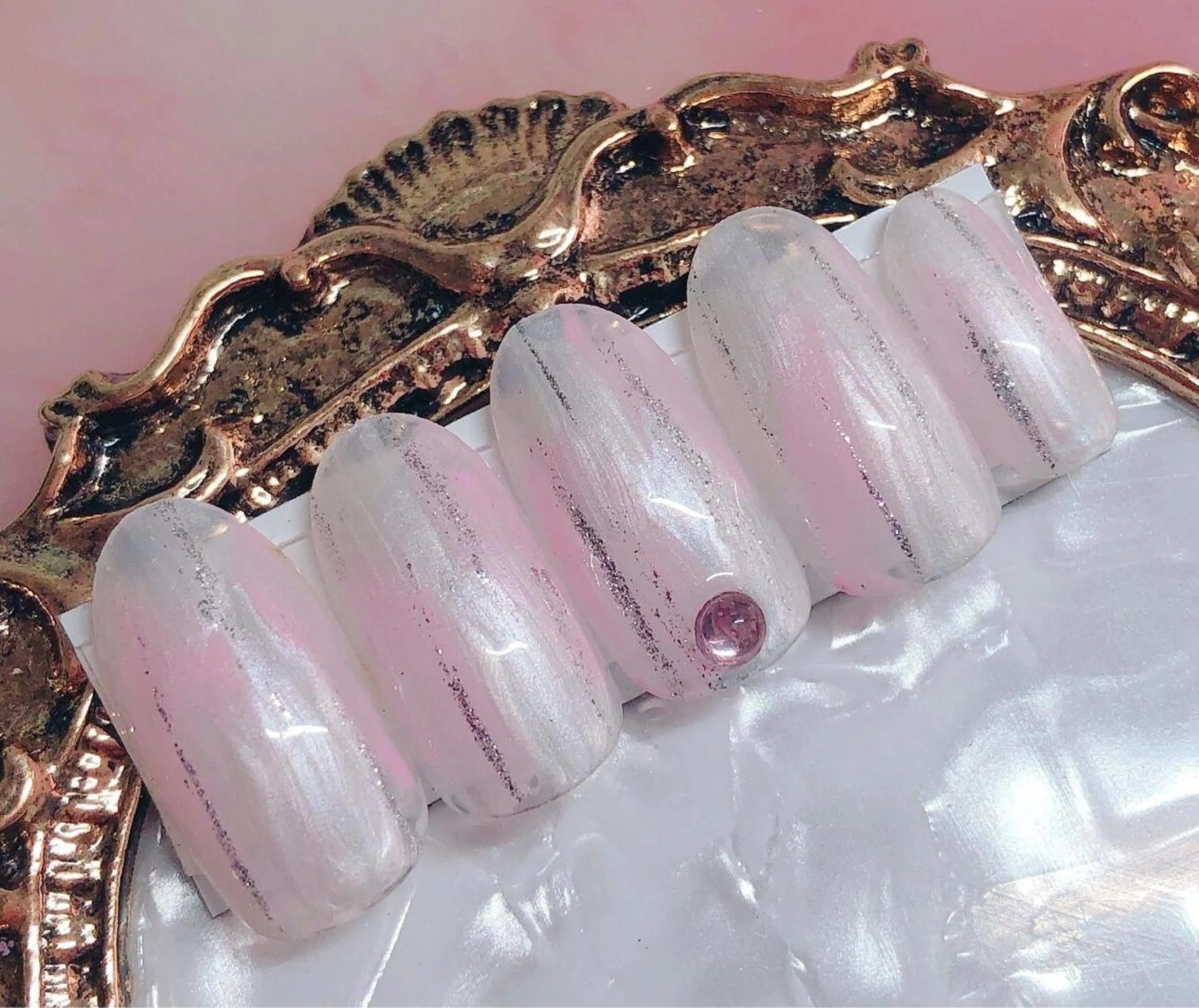 ネイル ハンドネイル CROWN プライベートサロンのネイルデザイン