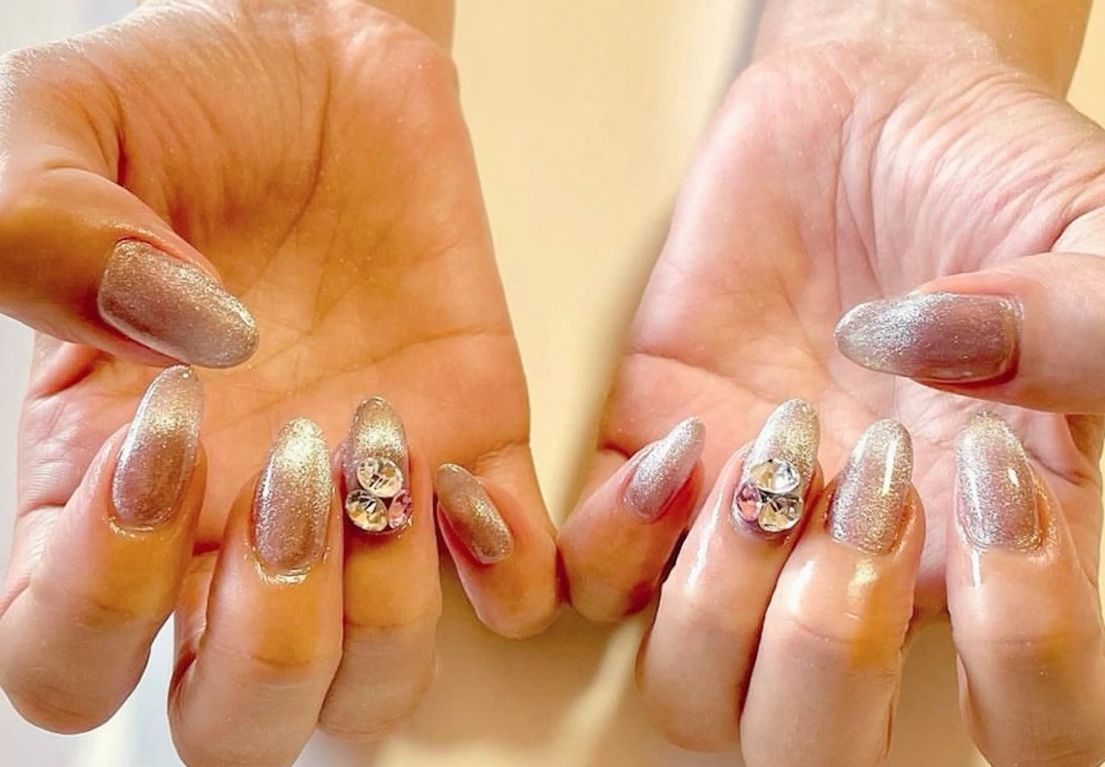 《ハンド》マグネットネイル(オフなし)の写真