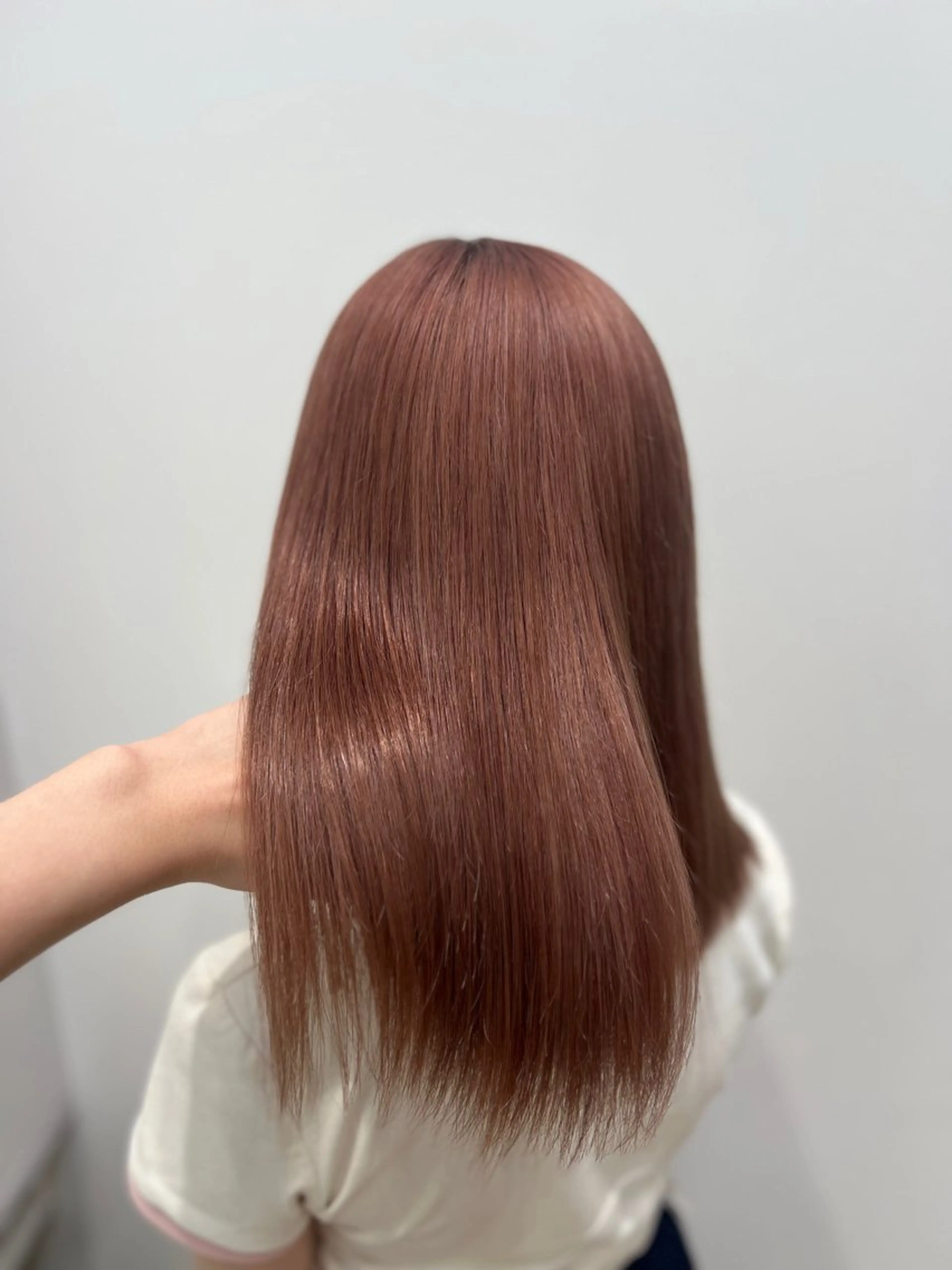 ミディアム カラー 髪質改善/透明感/ ブリーチ/桃谷翼のヘアスタイル