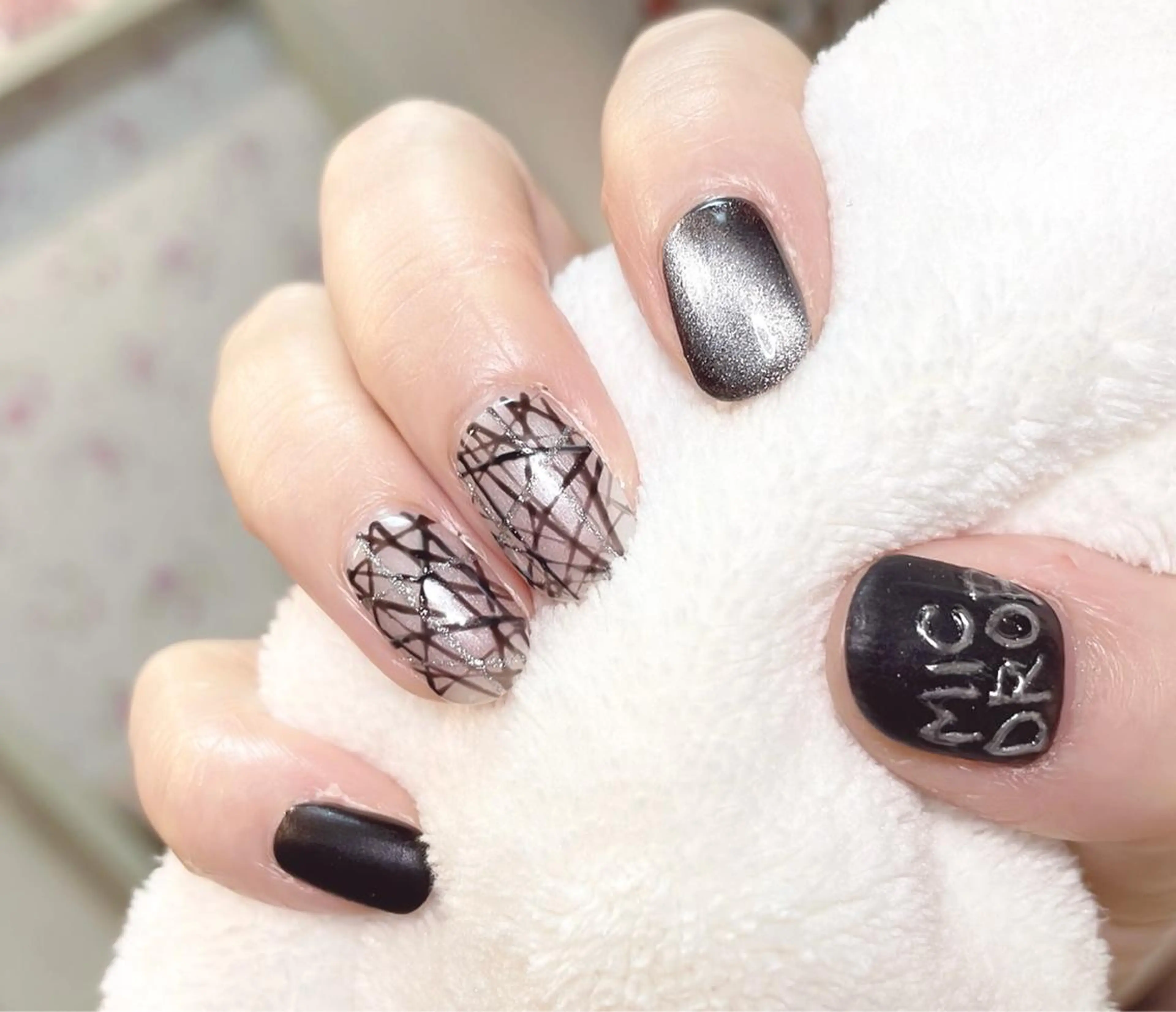 ネイル manis .のネイルデザイン