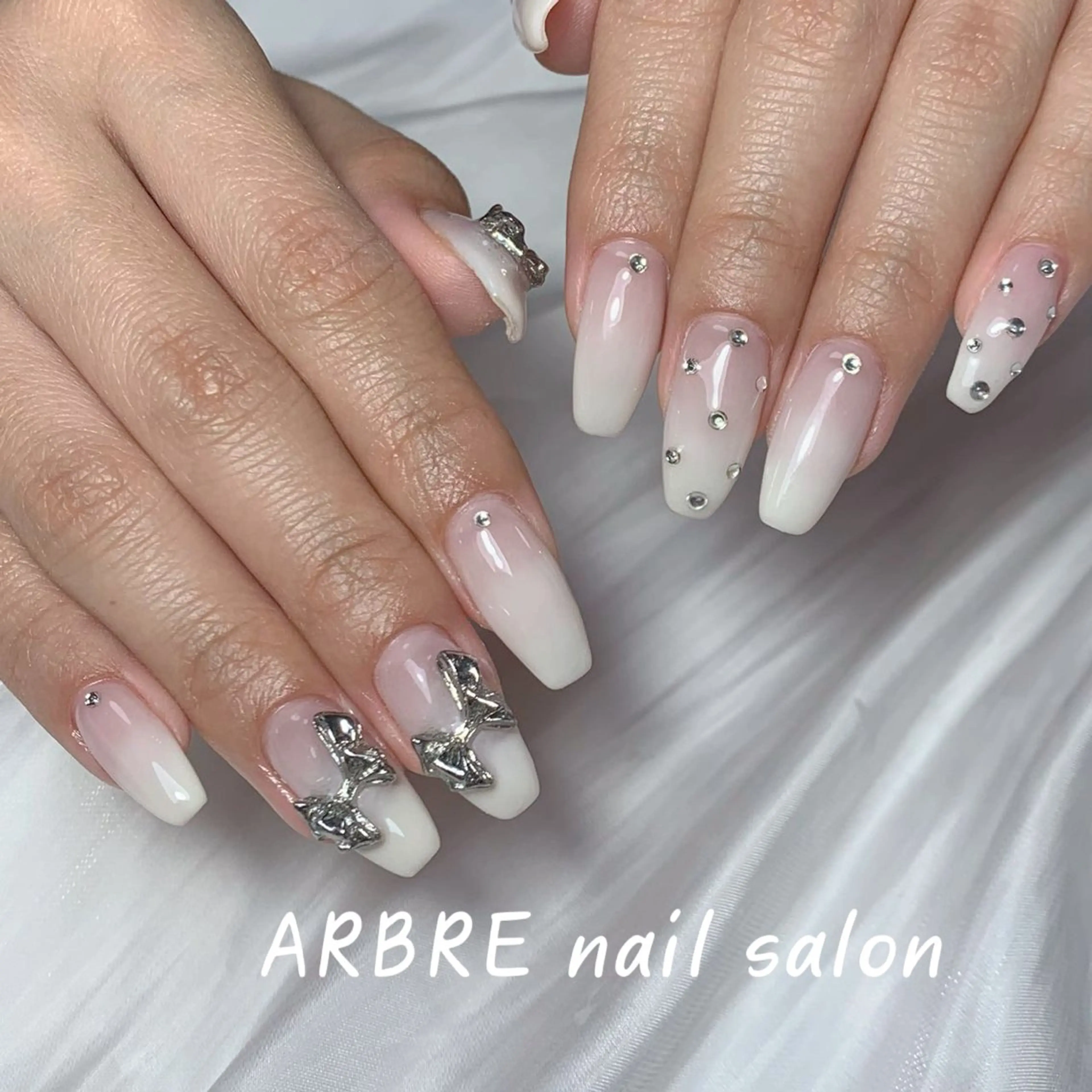 ネイル ハンドネイル ハンドケア 小林 凛のネイルデザイン