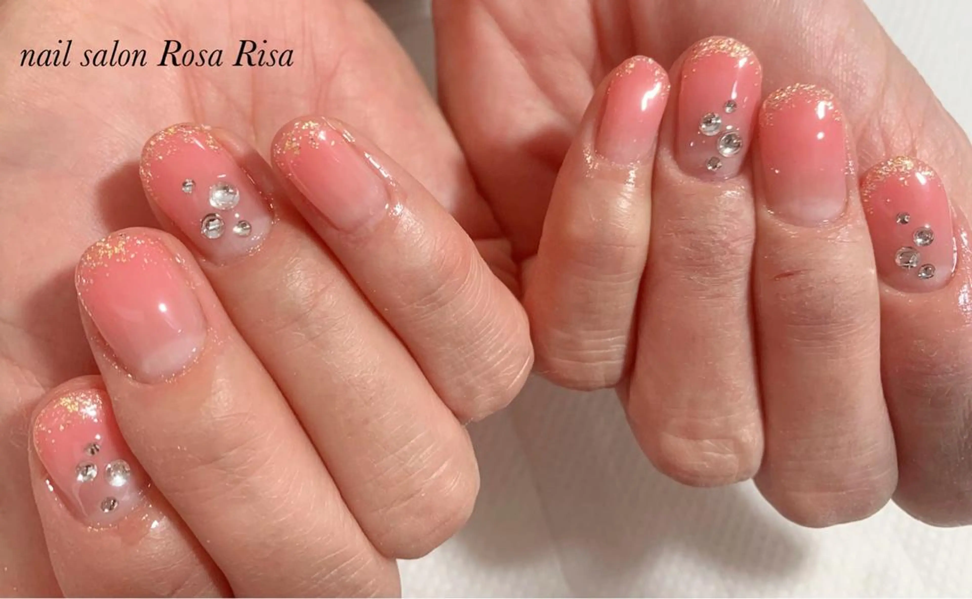 ショート ネイル グラデーション ネイルスタジオ シェイクユアハンズのネイルデザイン