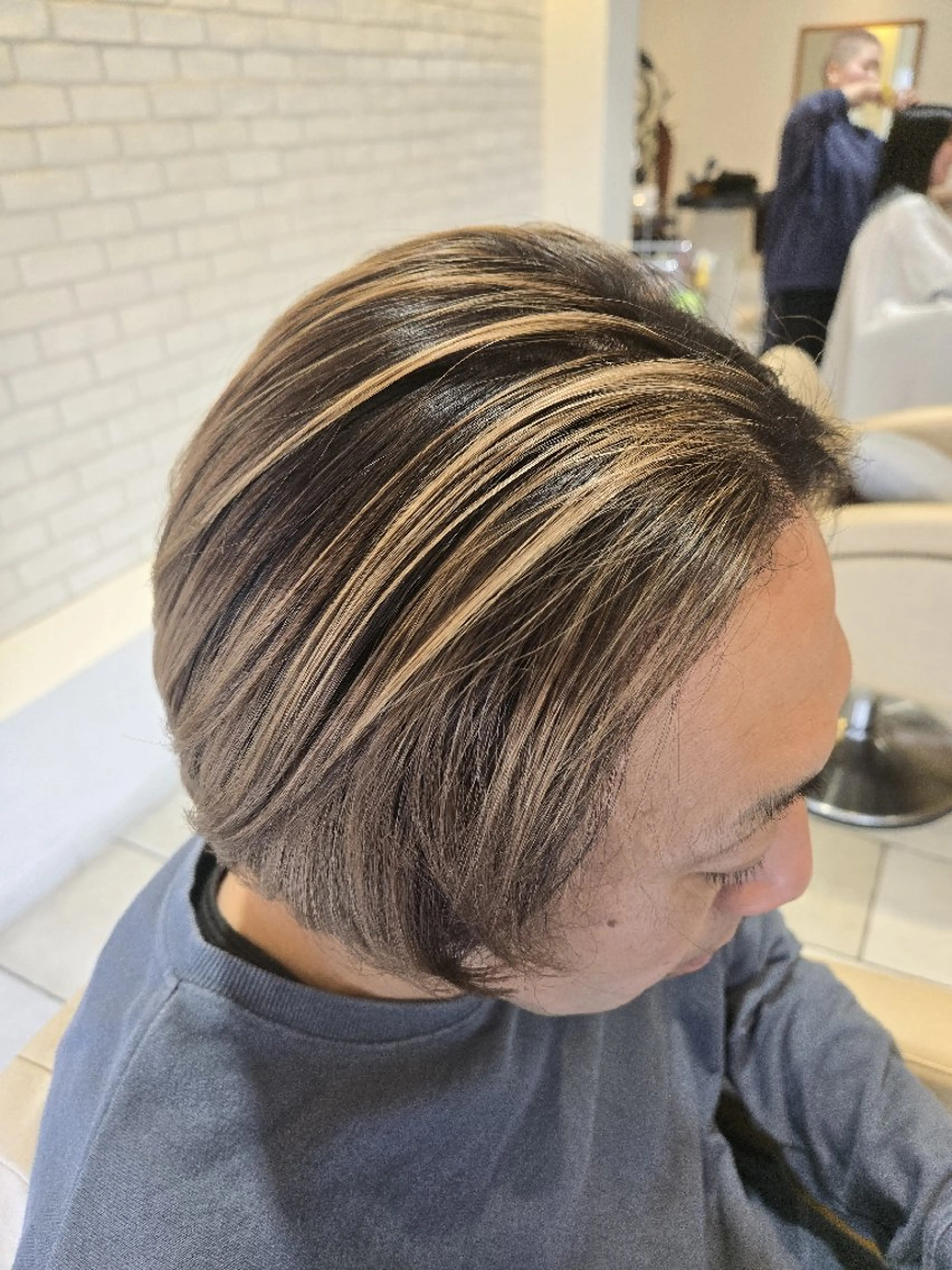 カラー メンズ メンズバレイヤージュ バレイヤージュ preak TOMOのヘアスタイル