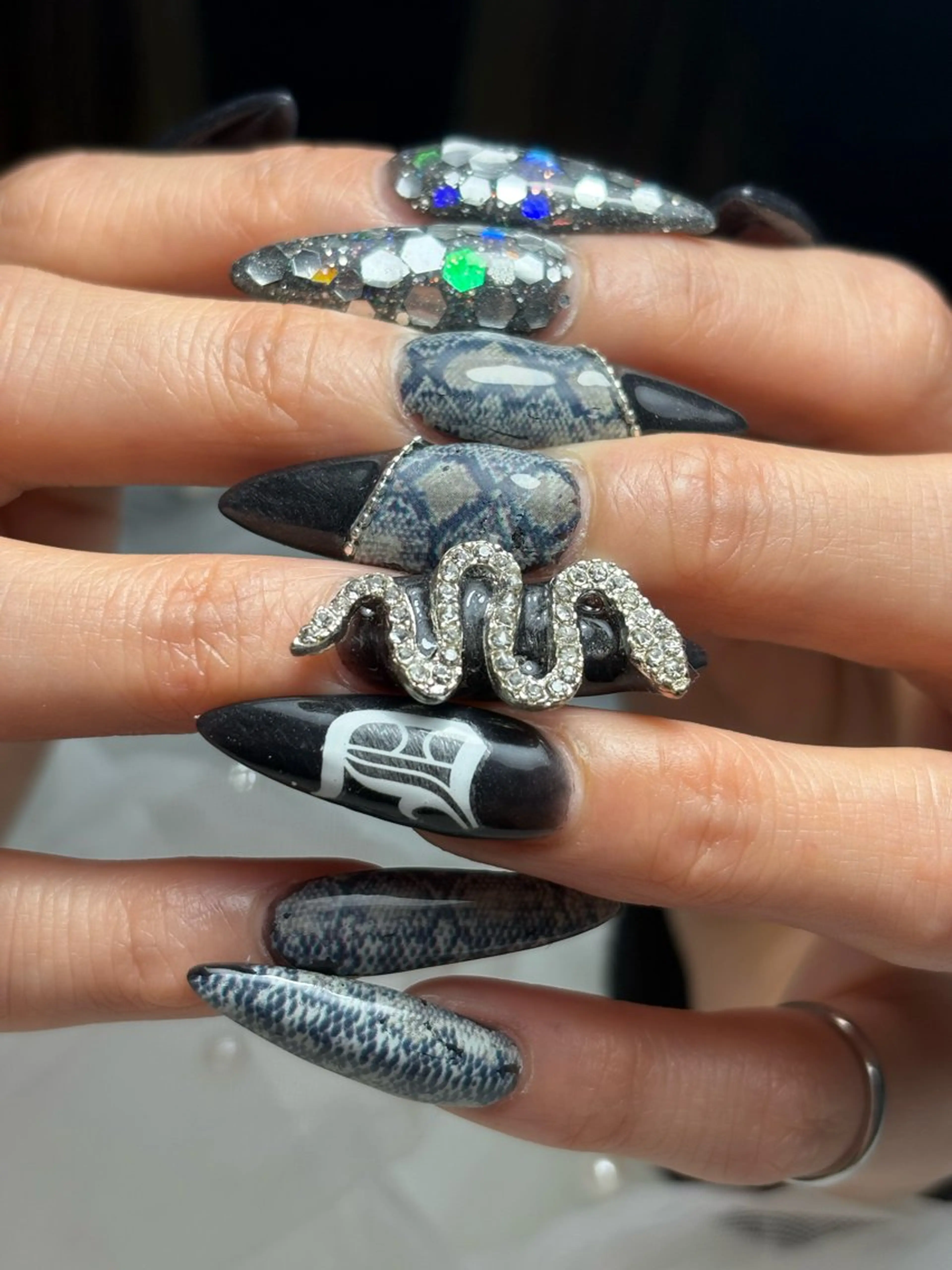 ネイル ハンドネイル ✴︎ Delightのネイルデザイン