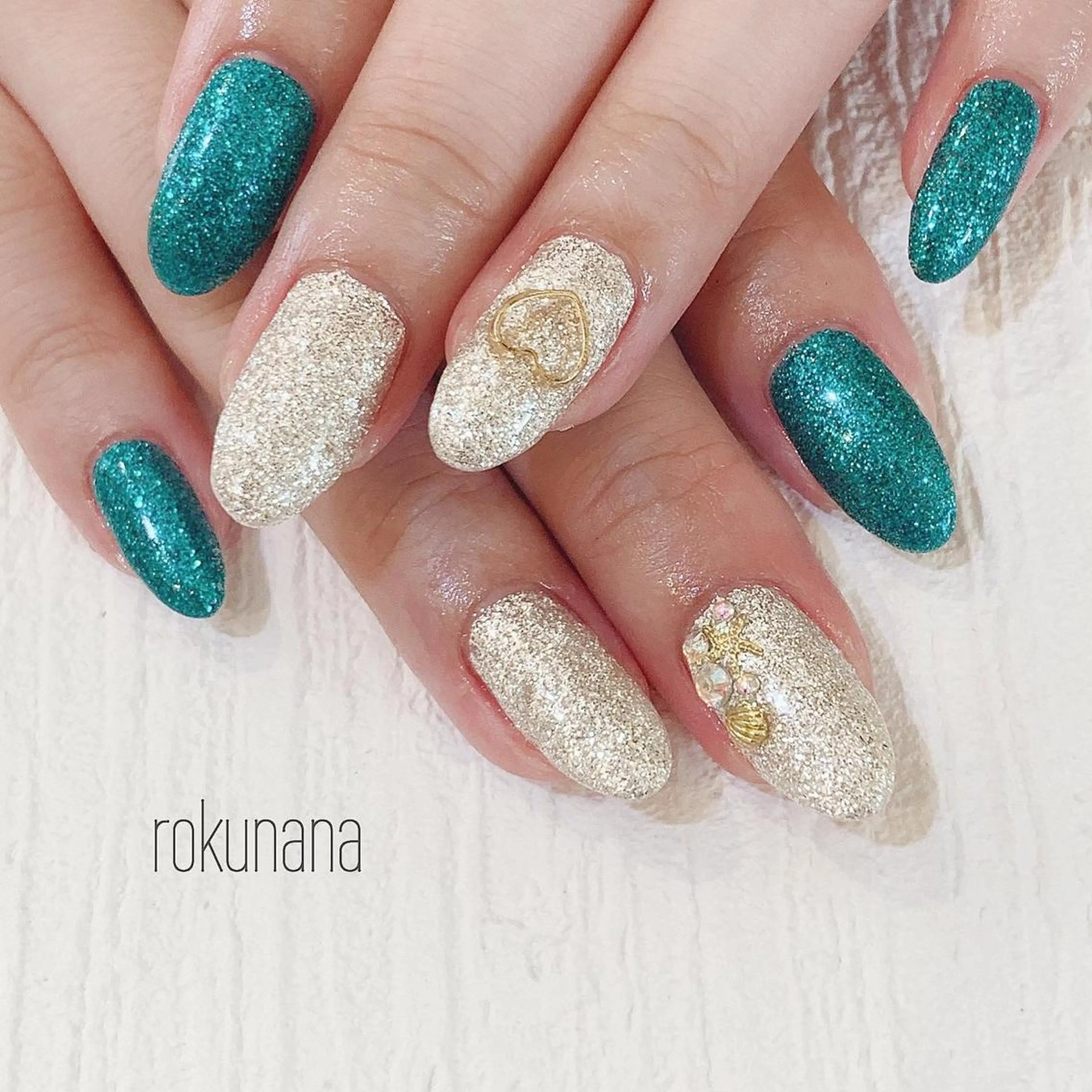 ネイル rokunana 佐野のネイルデザイン