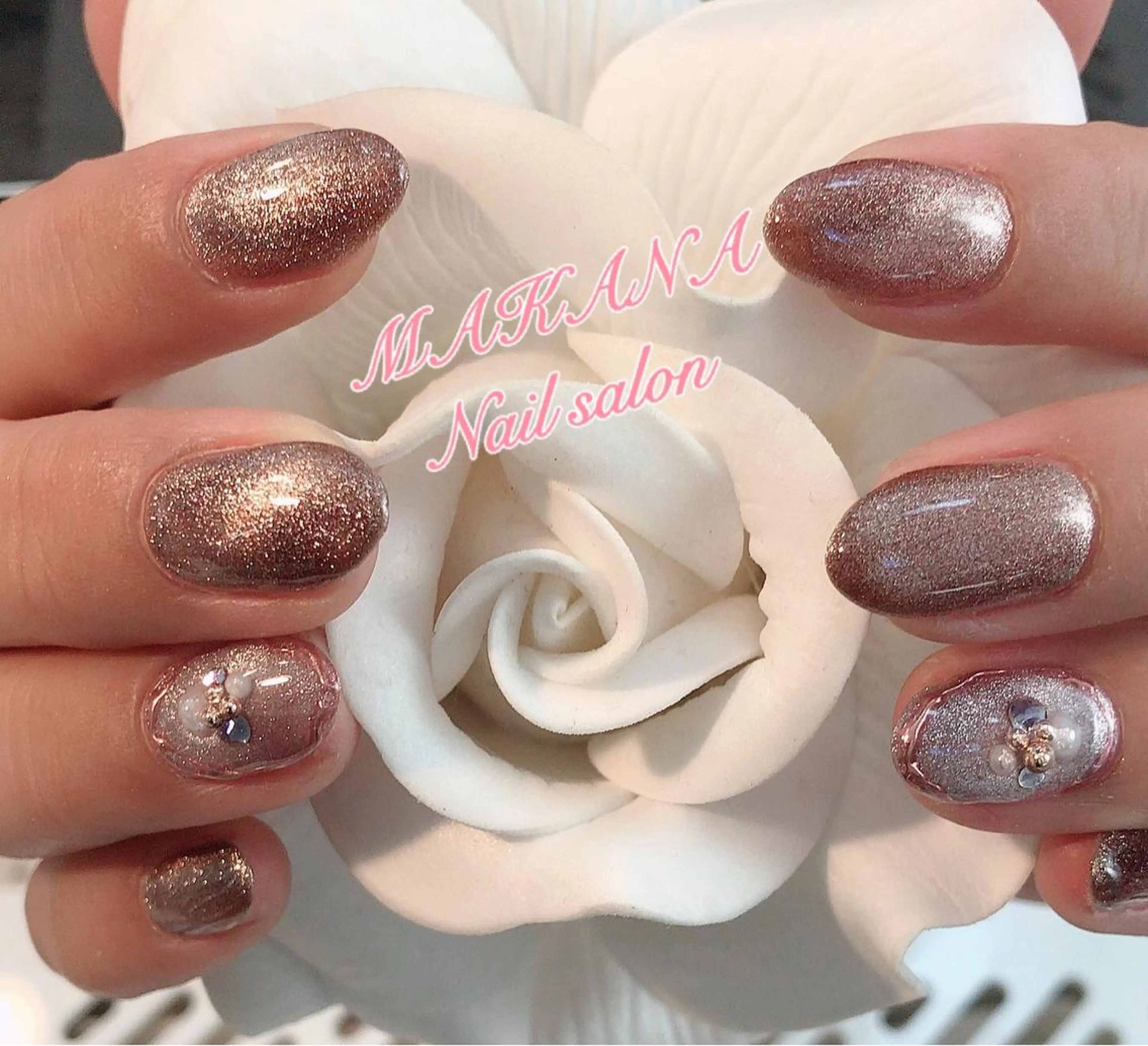 ネイル アートネイル キラキラネイル マグネットネイル シンプルネイル ハンドネイル MAKANA所属・鈴木 ユニのネイルデザイン