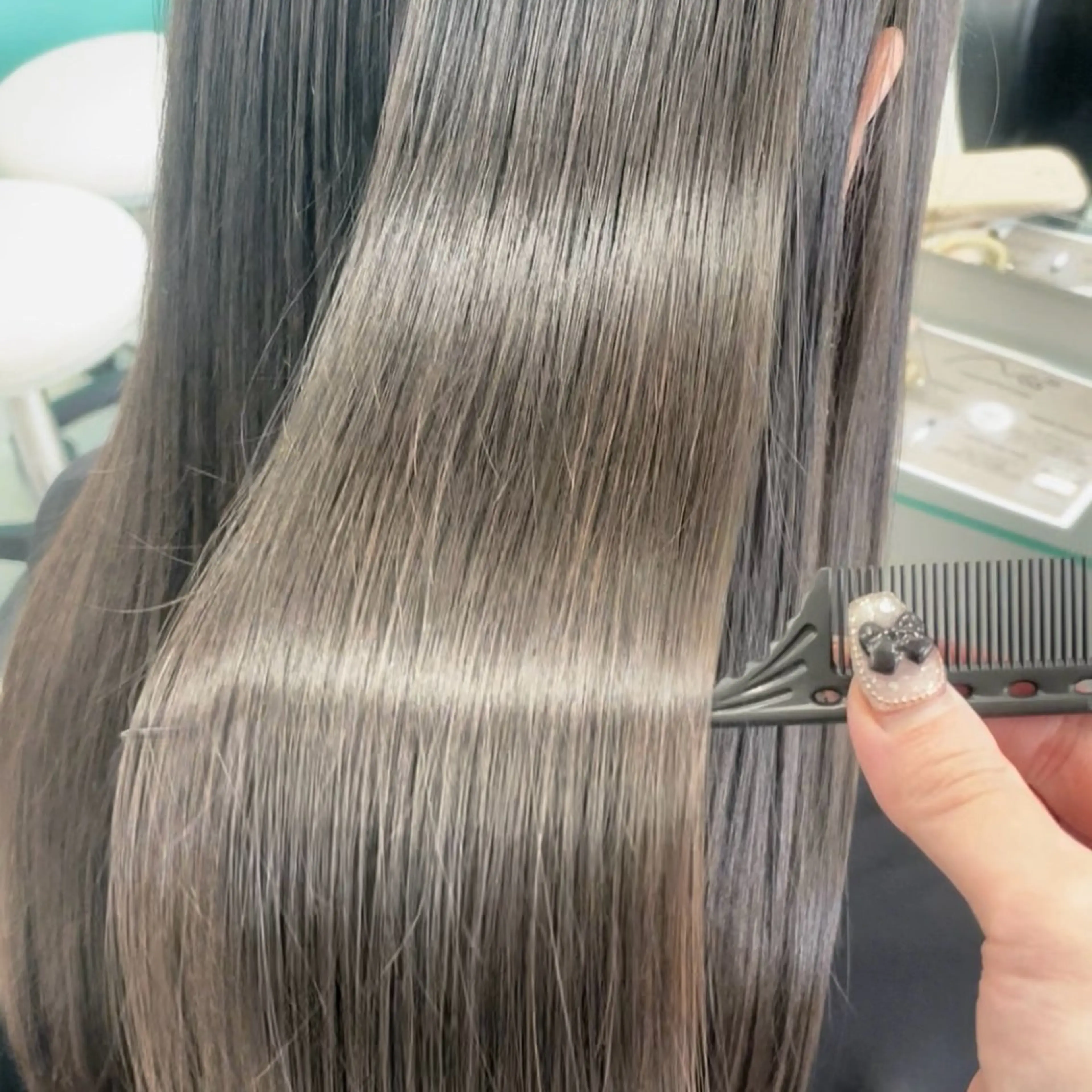 ロング 髪質改善 トリートメント Natsuki‎🤍 透明感×艶カラー🫧のヘアスタイル