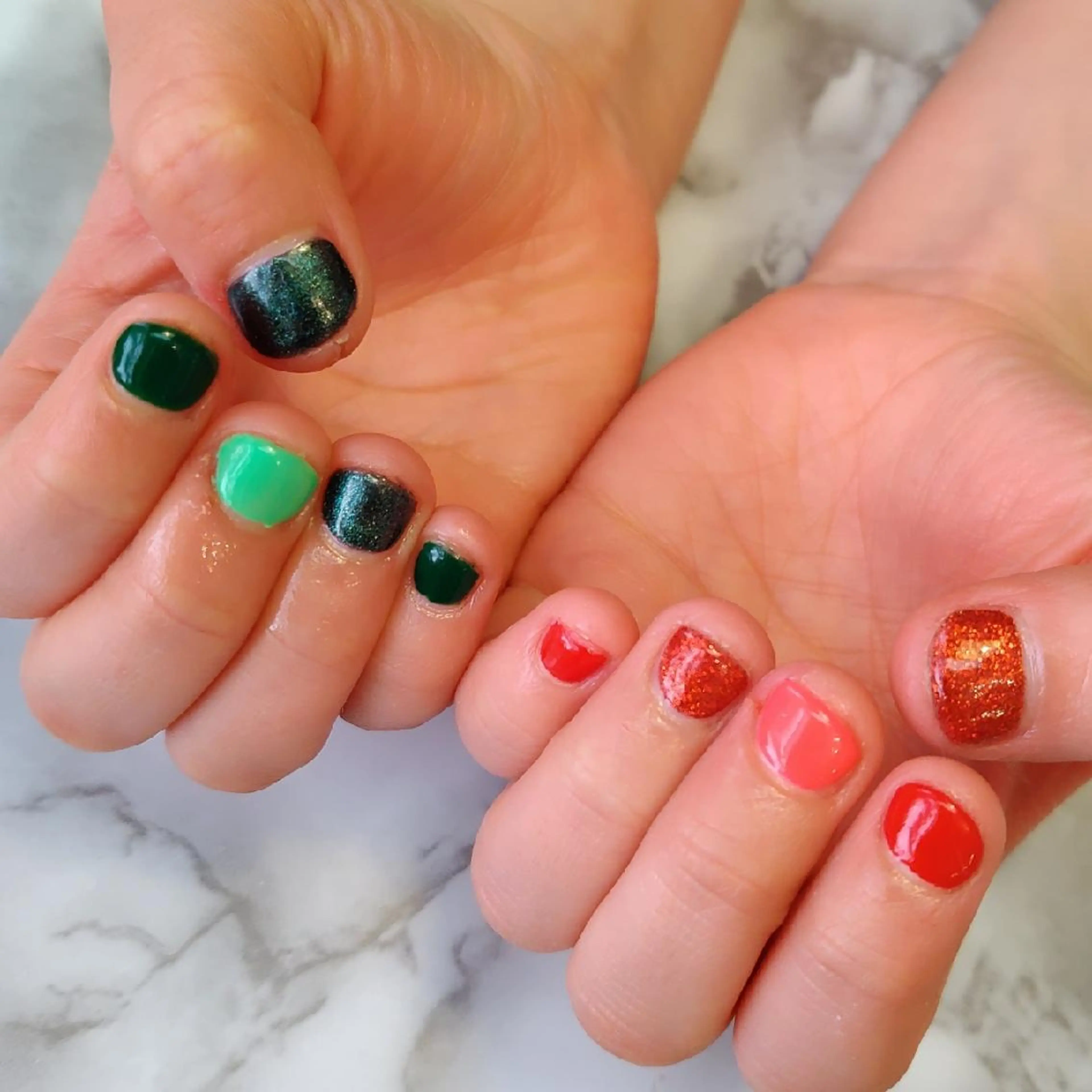 ネイル ジェヌインネイル 河内のネイルデザイン