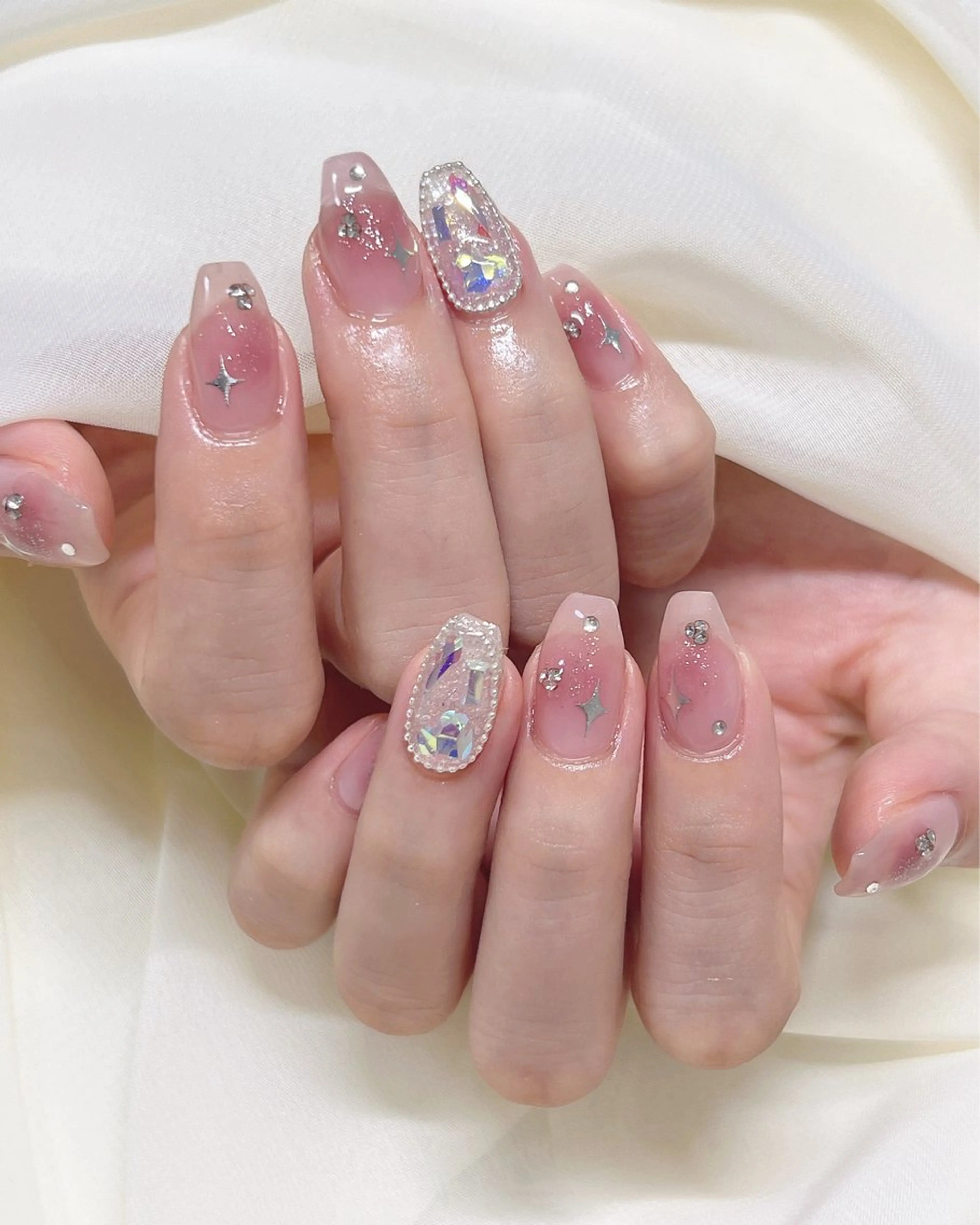 ネイル チークネイル 持ち込み nail salon MUAのネイルデザイン