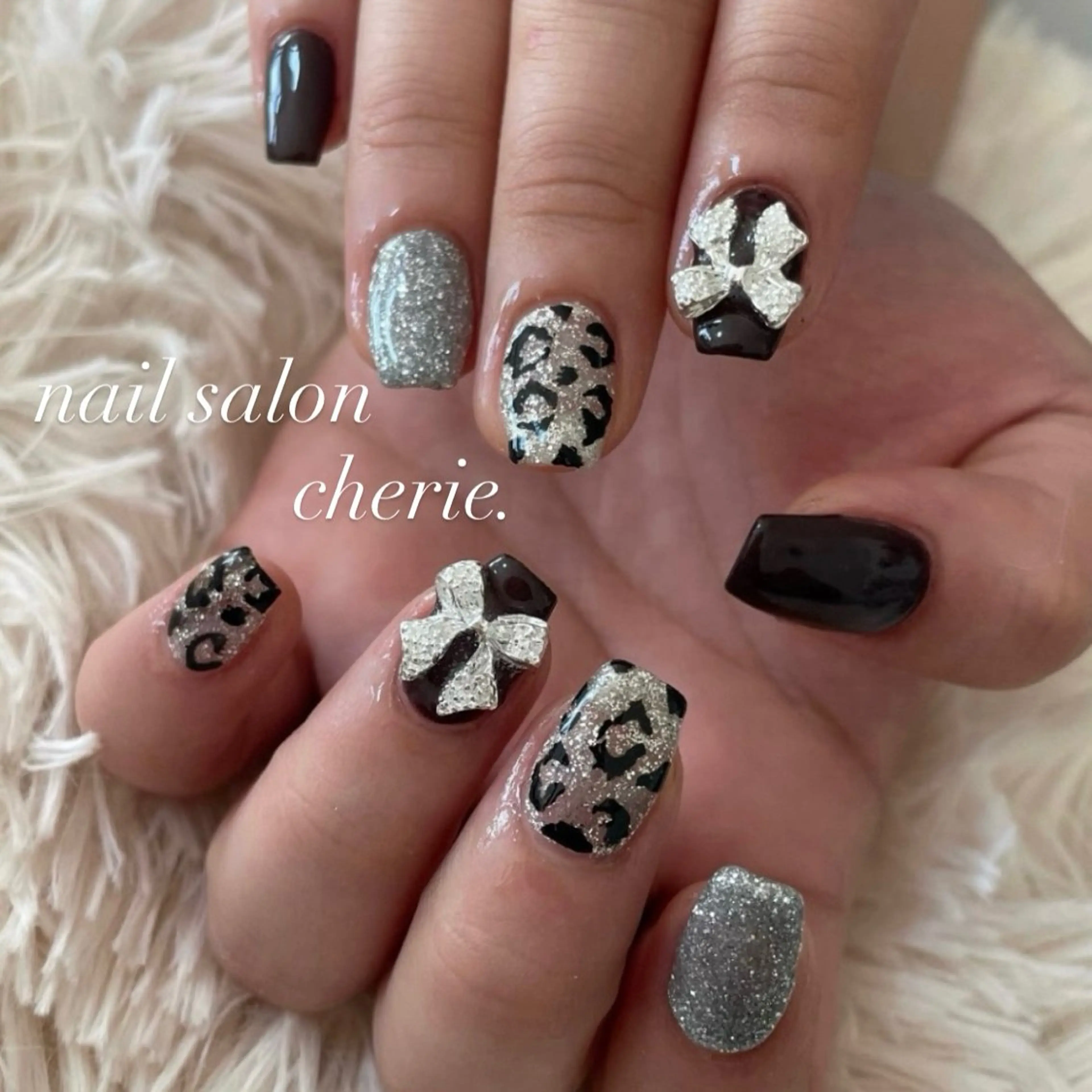 ネイル アニマル柄 フラッシュネイル ハンドネイル nail salon cherieのネイルデザイン