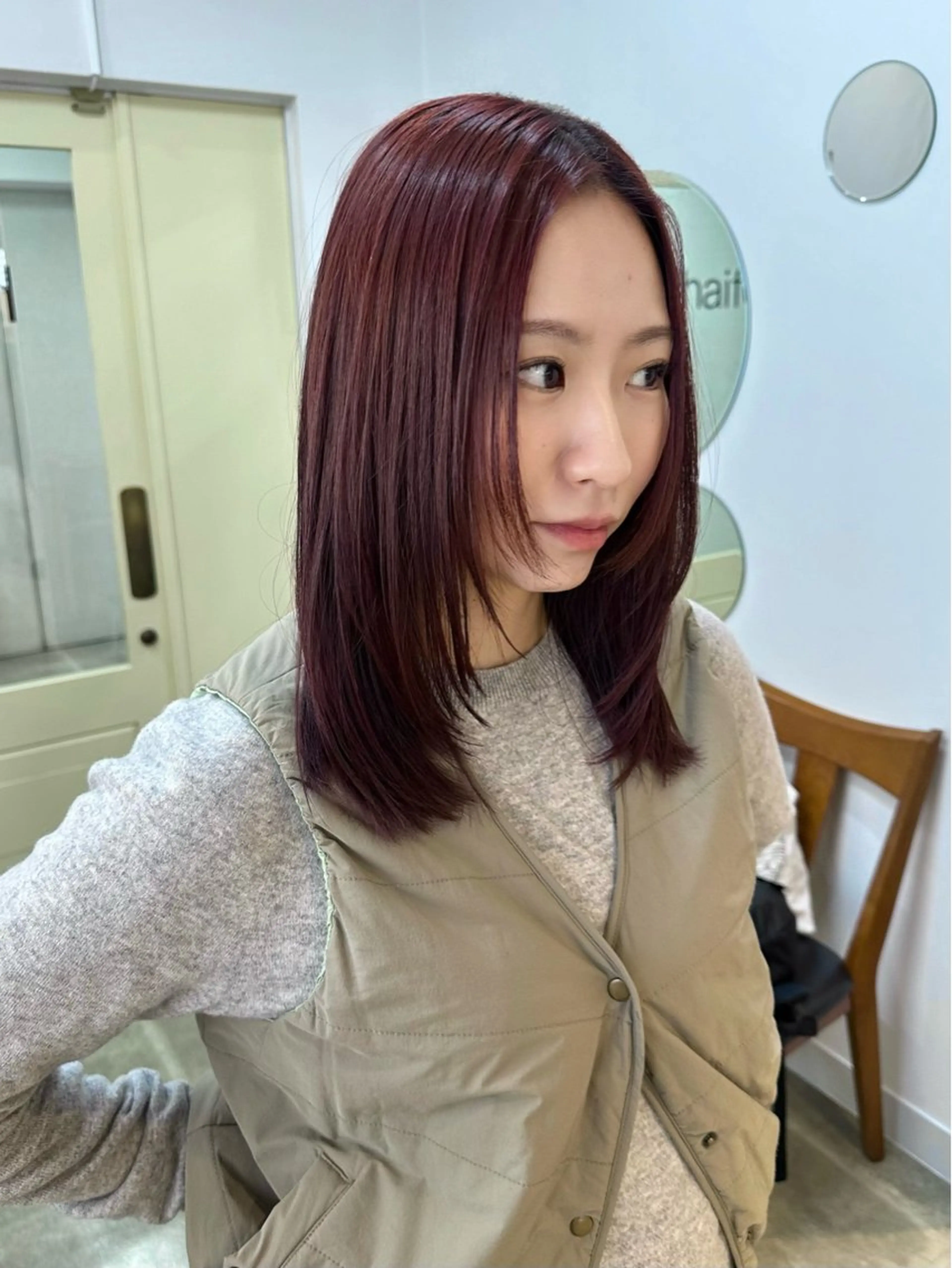 セミロング カラー ブリーチ ブリーチなしカラー レッドカラー レイヤーカット カット ヘアカラー 四日市/レイヤー /似合わせカットのヘアスタイル