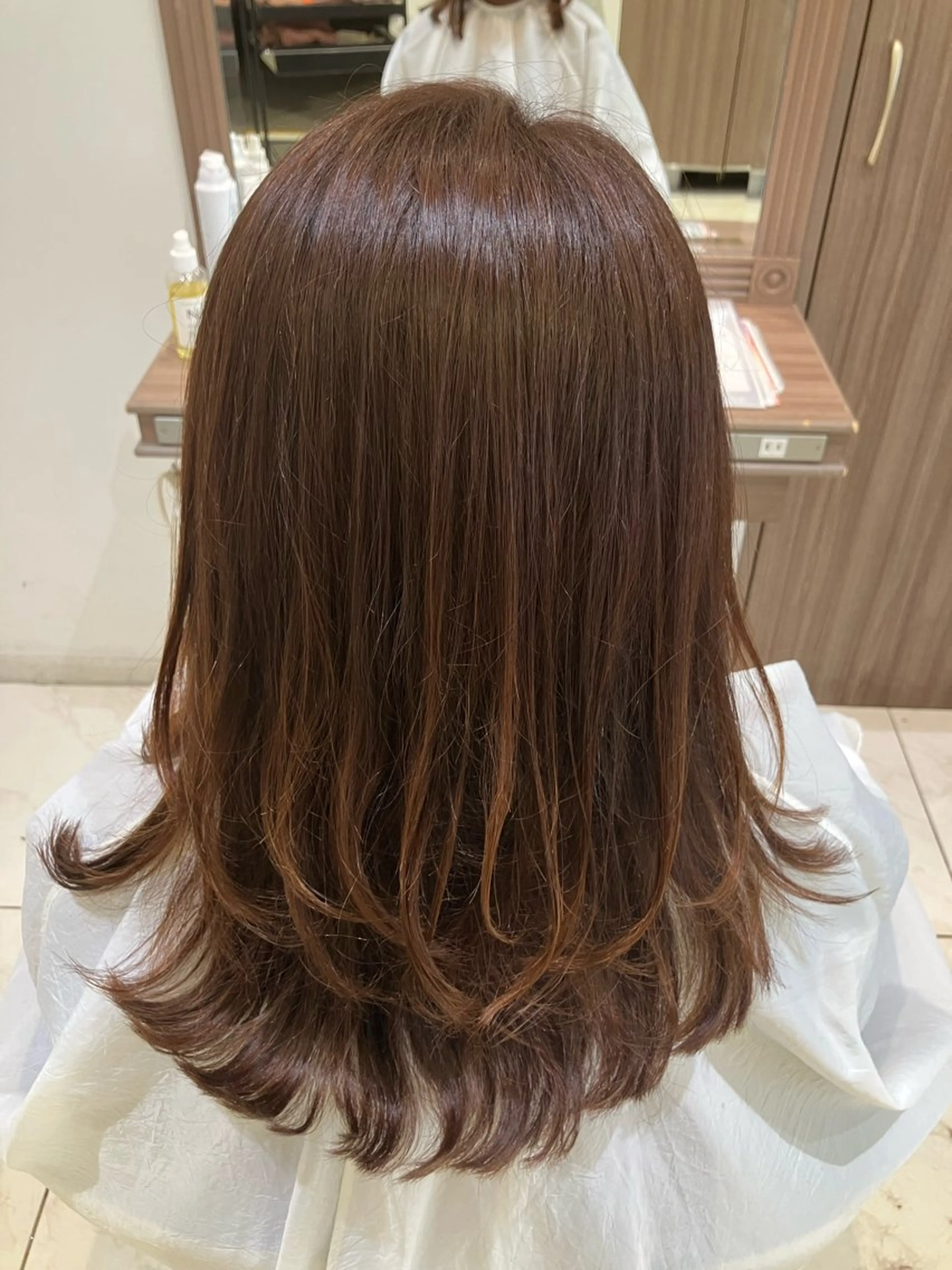 ミディアム ウルフカット カット ヘアカラー 🧡Ash 新杉田🧡山本のヘアスタイル