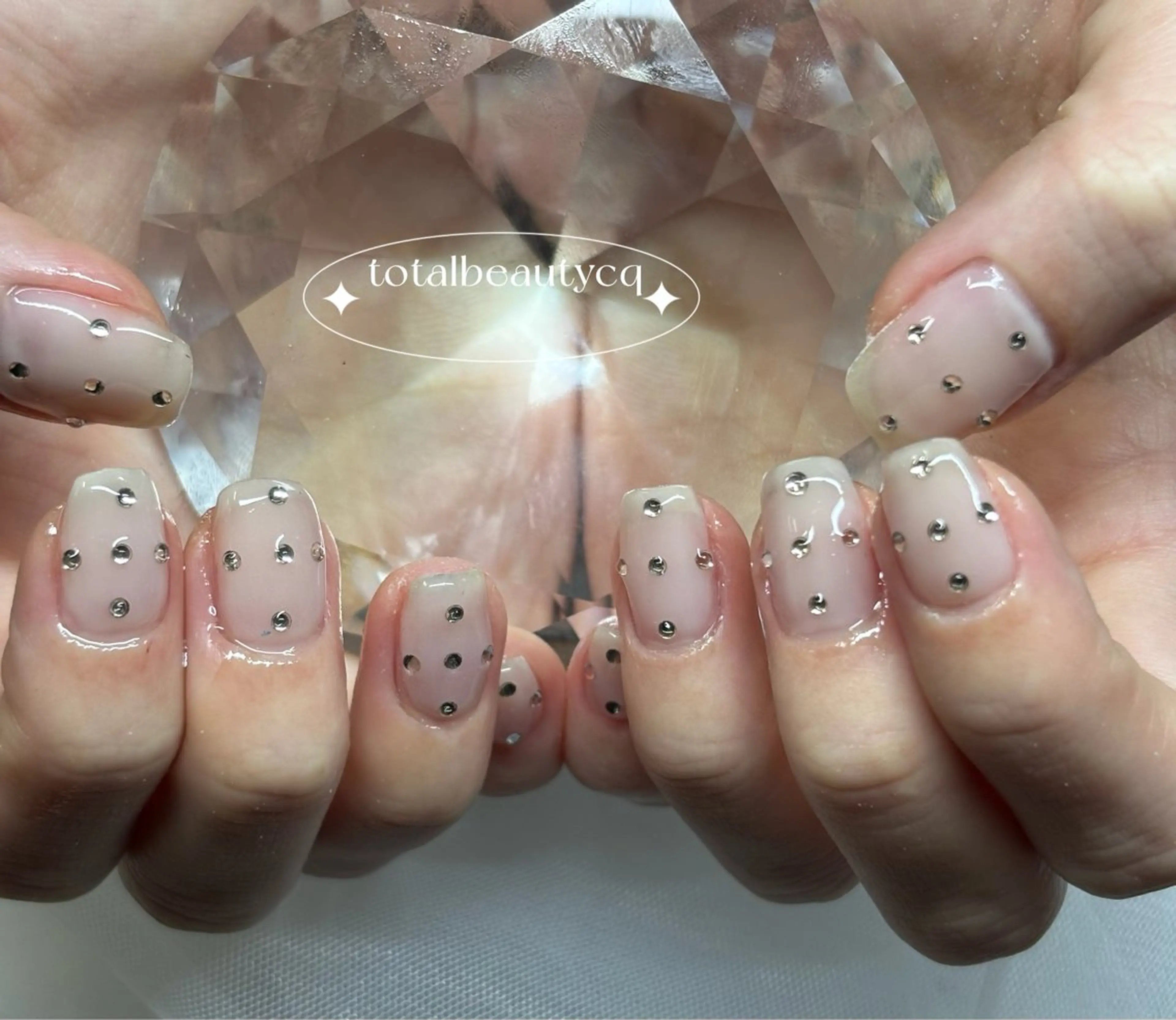 ネイル ハンドネイル トータルビューティー CQのネイルデザイン