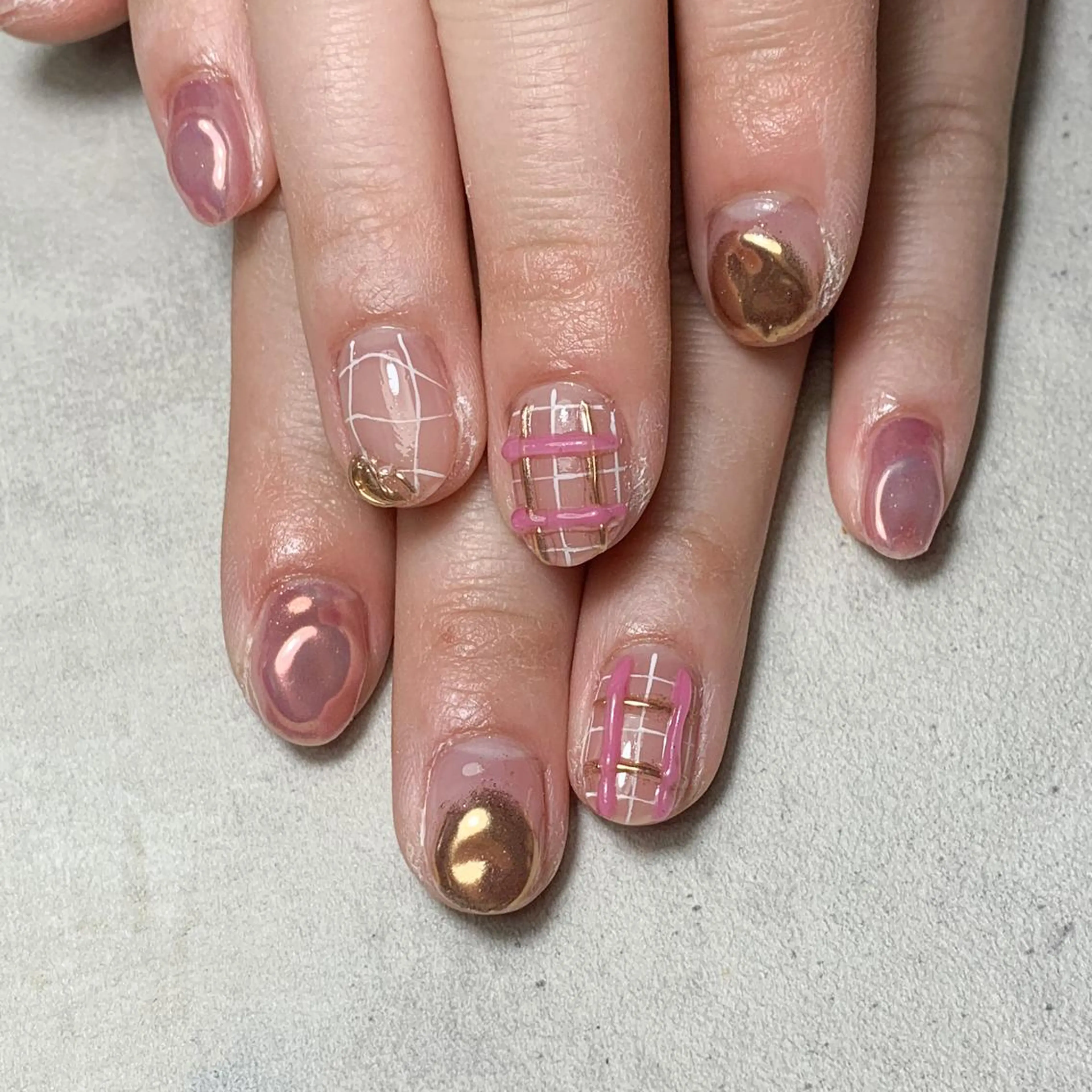 ネイル atelier　FIORITURA所属・FIORITURA aiのネイルデザイン