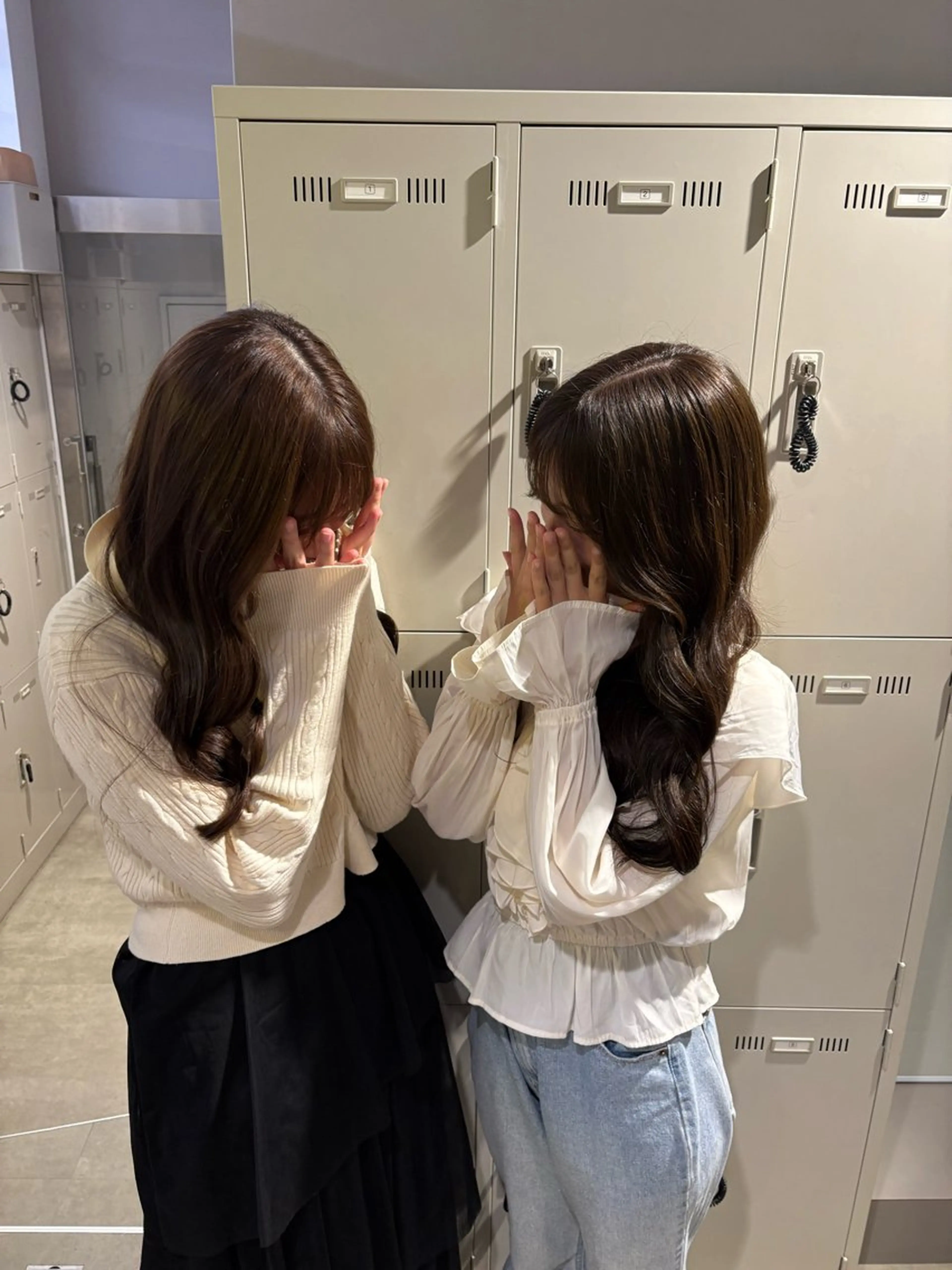 カラー ヘアカラー トリートメント ベージュ／ブラウン/ ナチュラルレイヤーのヘアスタイル