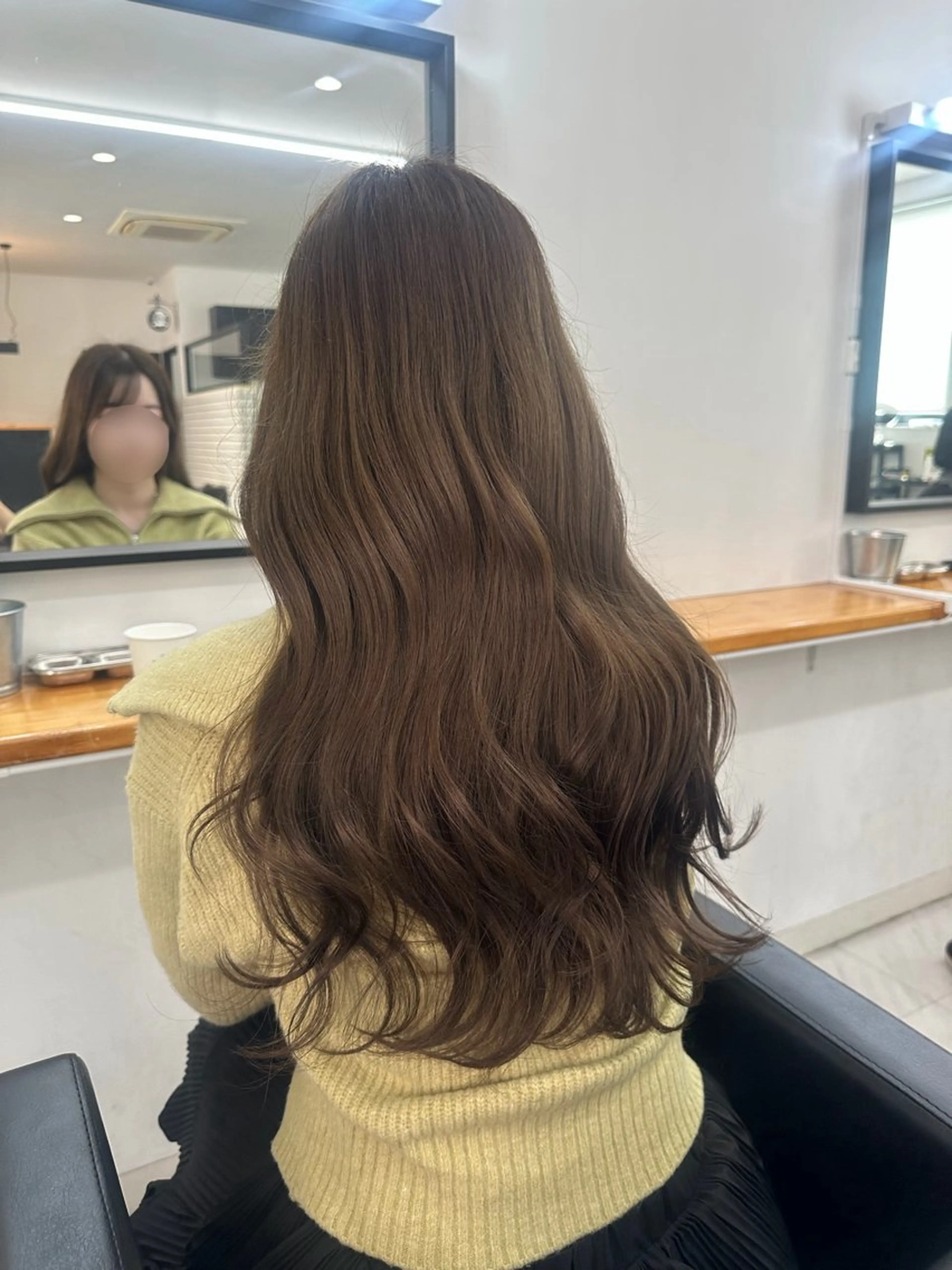 ロング カラー ベージュカラー 黒髪 ブリーチ ダブルカラー ブリーチなしカラー ヘアカラー トリートメント GiseL博多 HiROEのヘアスタイル