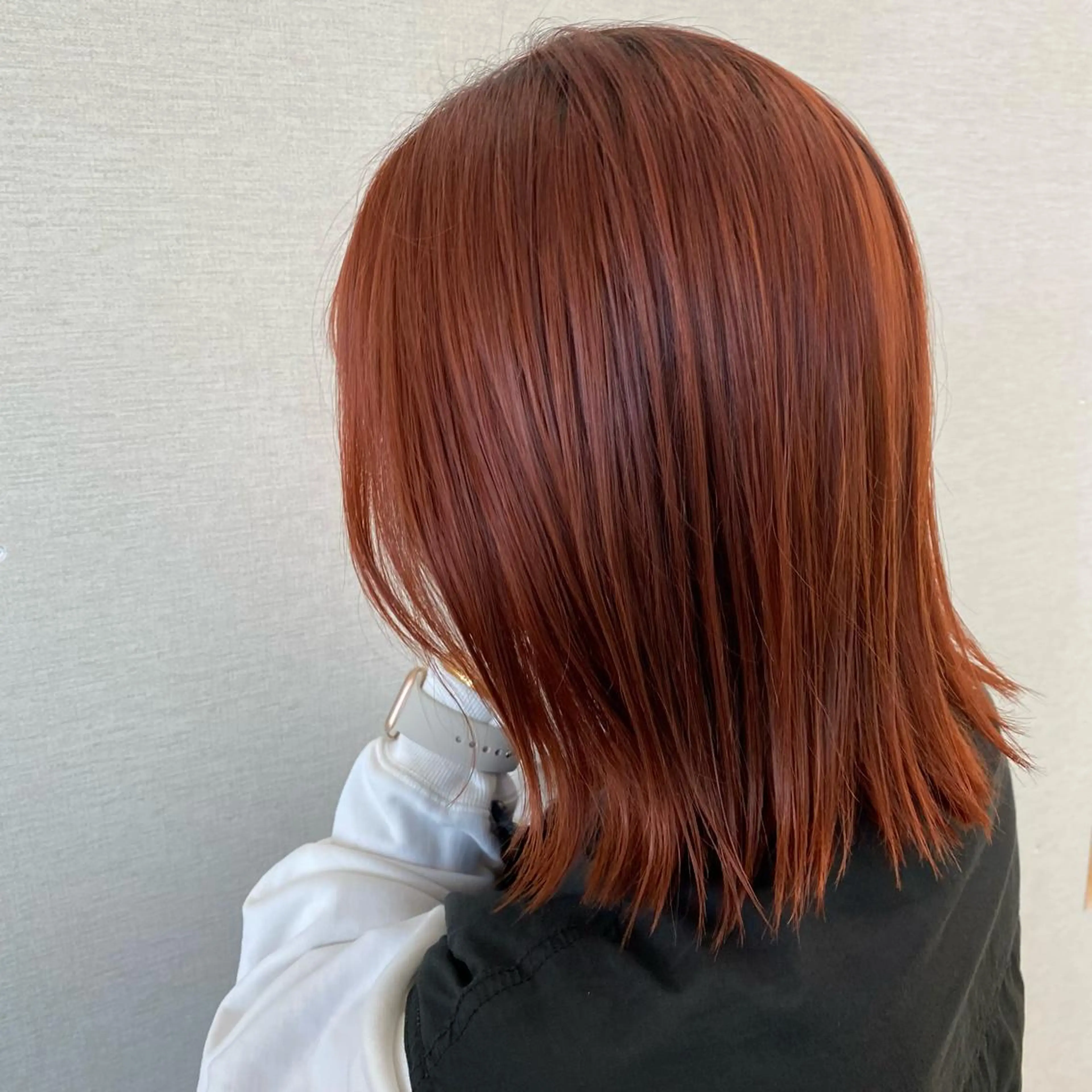 ミディアム カラー ブラウンカラー オレンジ オレンジブラウン 佐藤 彩香のヘアスタイル