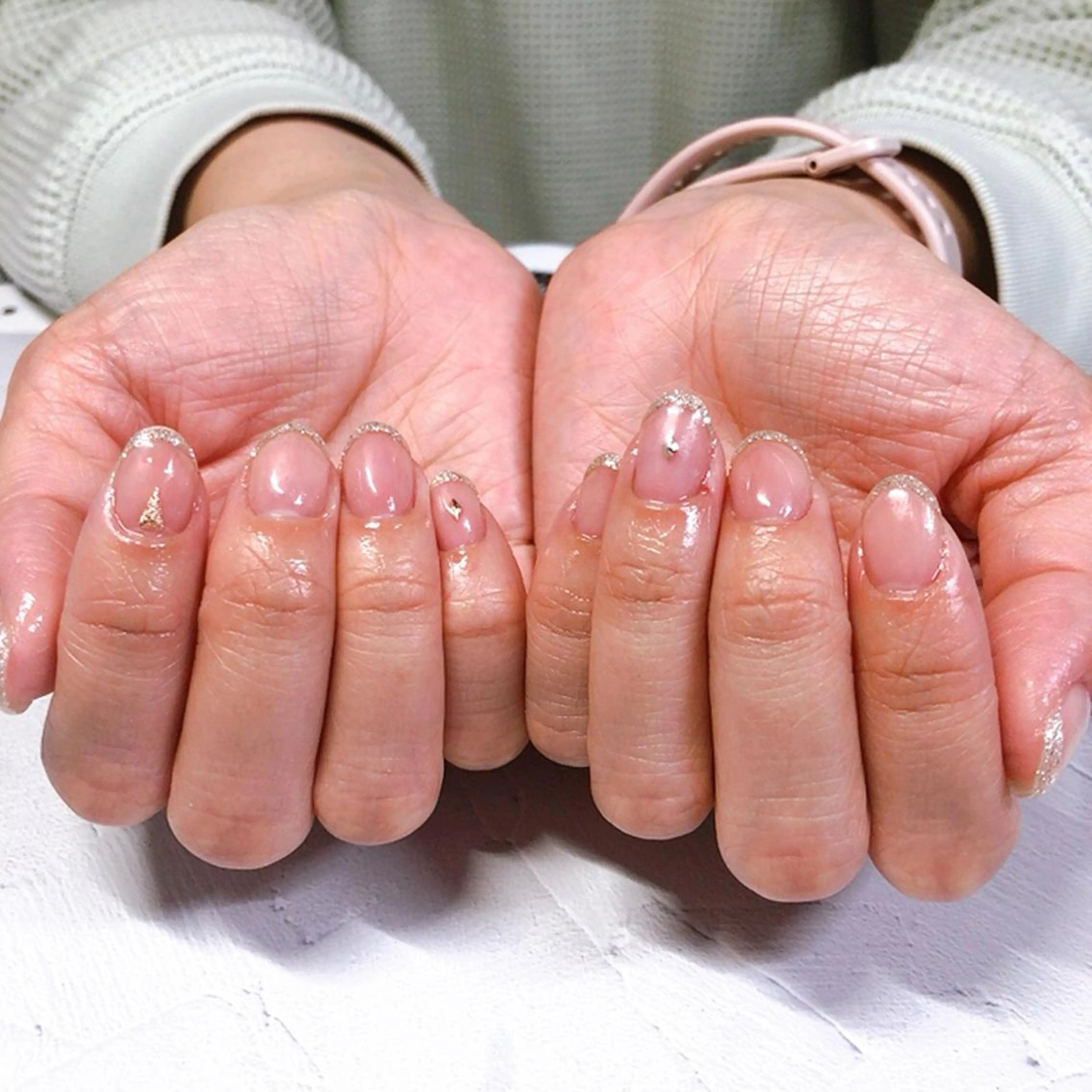 ネイル フレンチネイル ジェルネイル ラメ(グリッター) 奥園 良恵のネイルデザイン