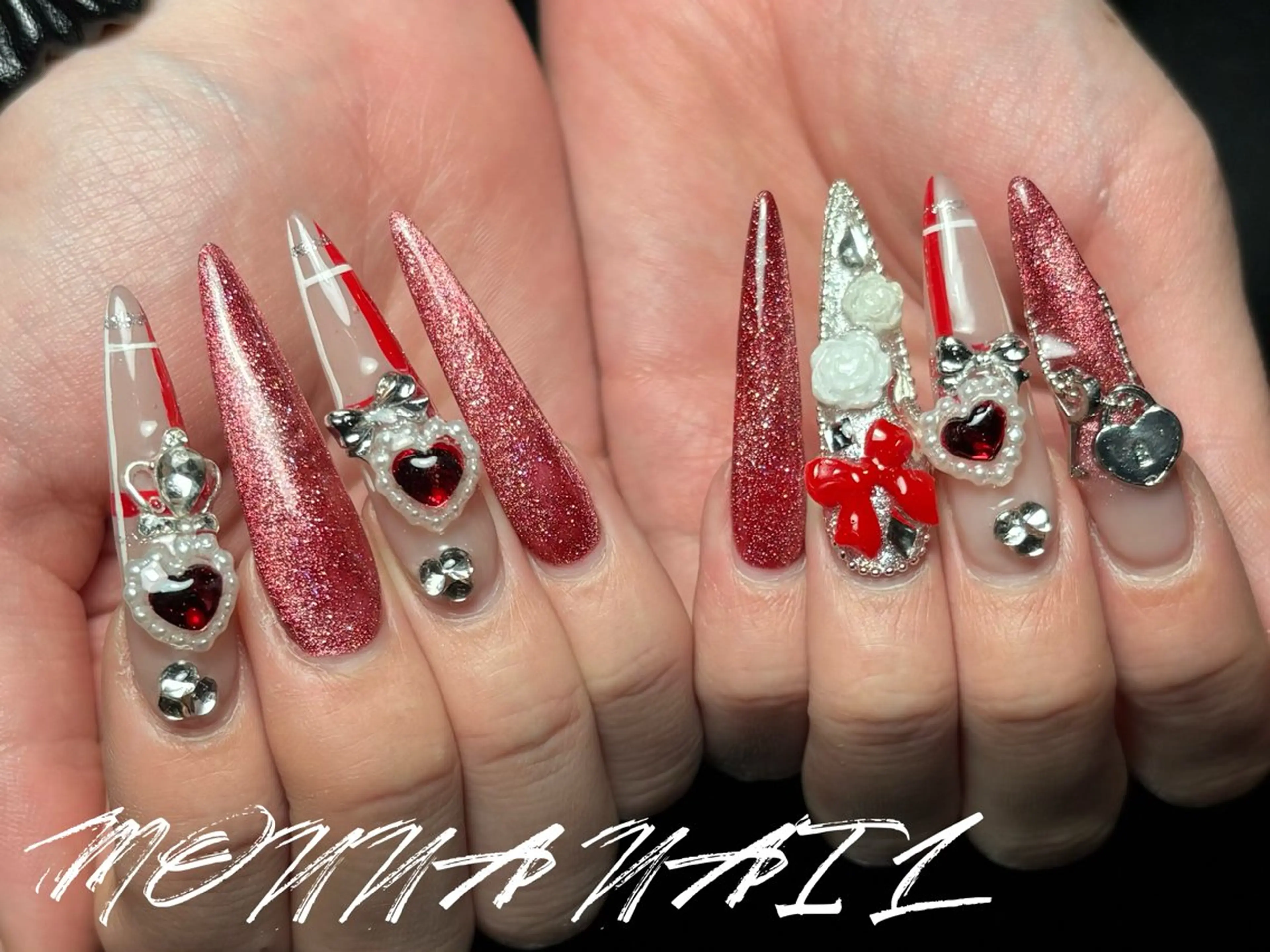 ネイル ゴージャス ハート 韓国ネイル ラメ(グリッター) ラメグラデーション ハンドネイル モンナ CCのネイルデザイン