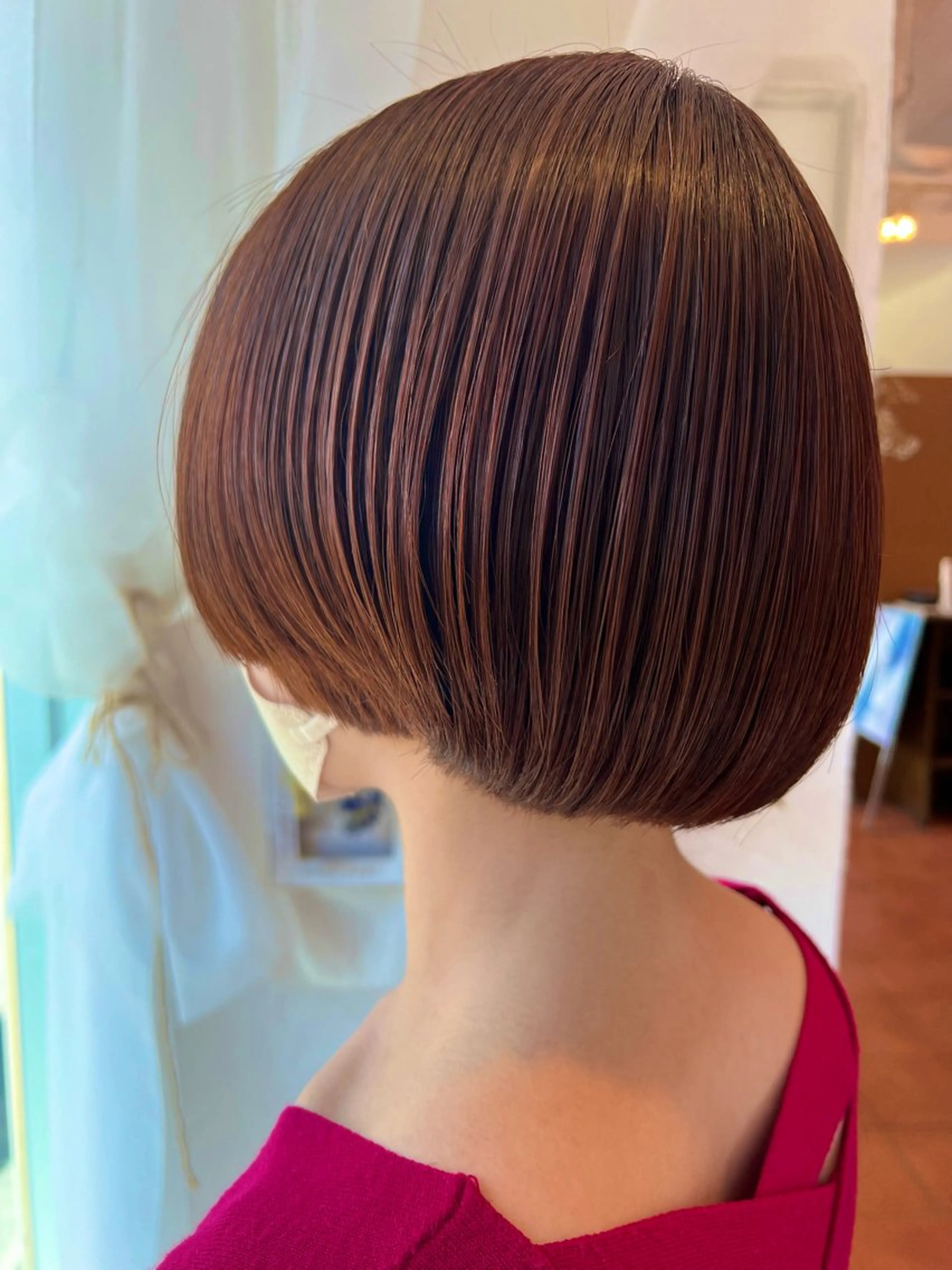 カラー カット 佐々木 郁実のヘアスタイル